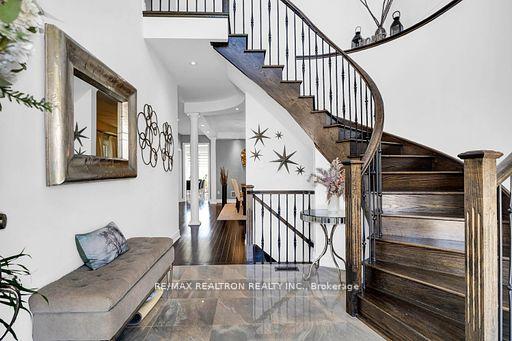 Photo 10 of 53 Gallant Place, Vaughan, Vellore Village — HOMEH