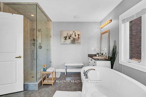 Photo 38 of 53 Gallant Place, Vaughan, Vellore Village — HOMEH