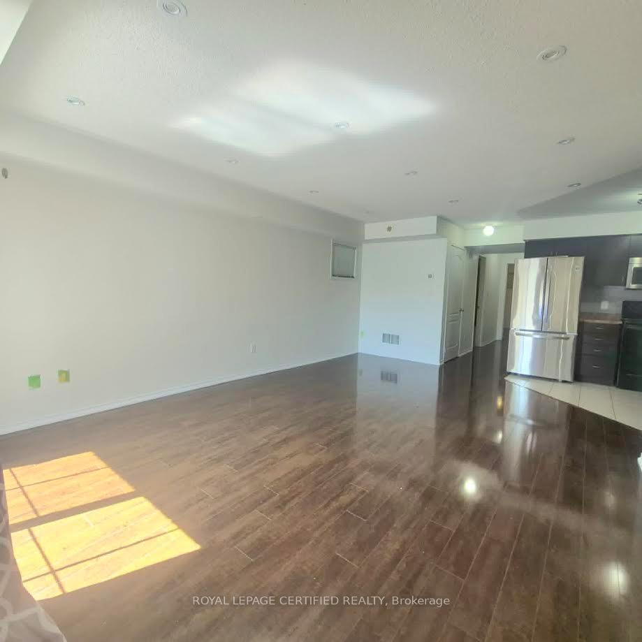 Photo 9 of Unit 6, 35 Hays Boulevard, Oakville, River Oaks — HOMEH