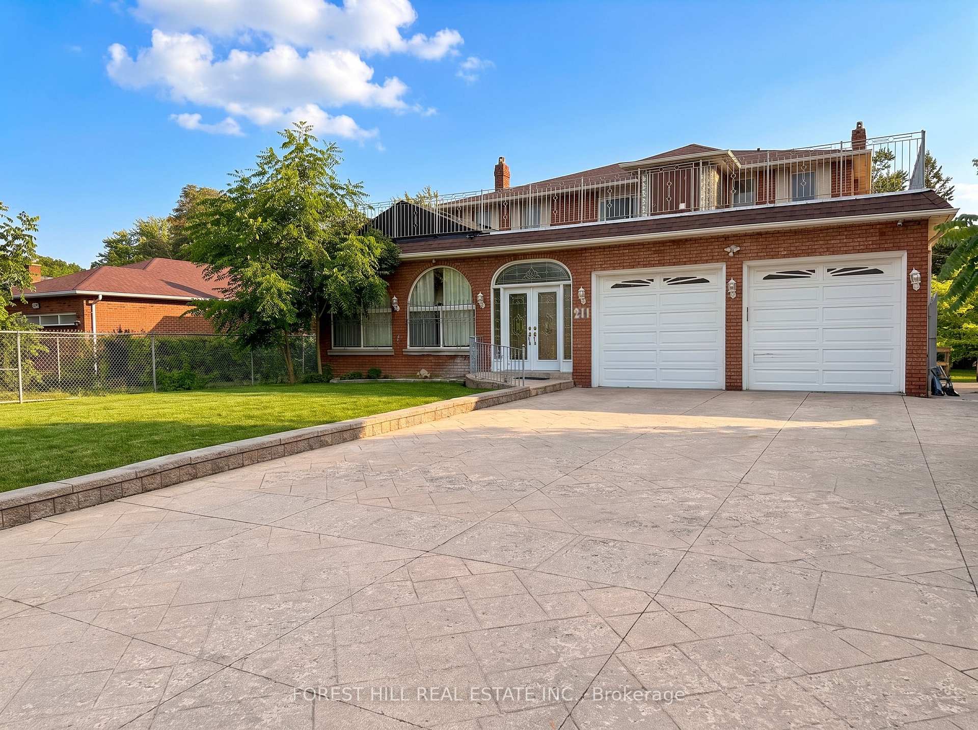 Photo 1 of 211 Carrville Road, Richmond Hill, South Richvale — HOMEH