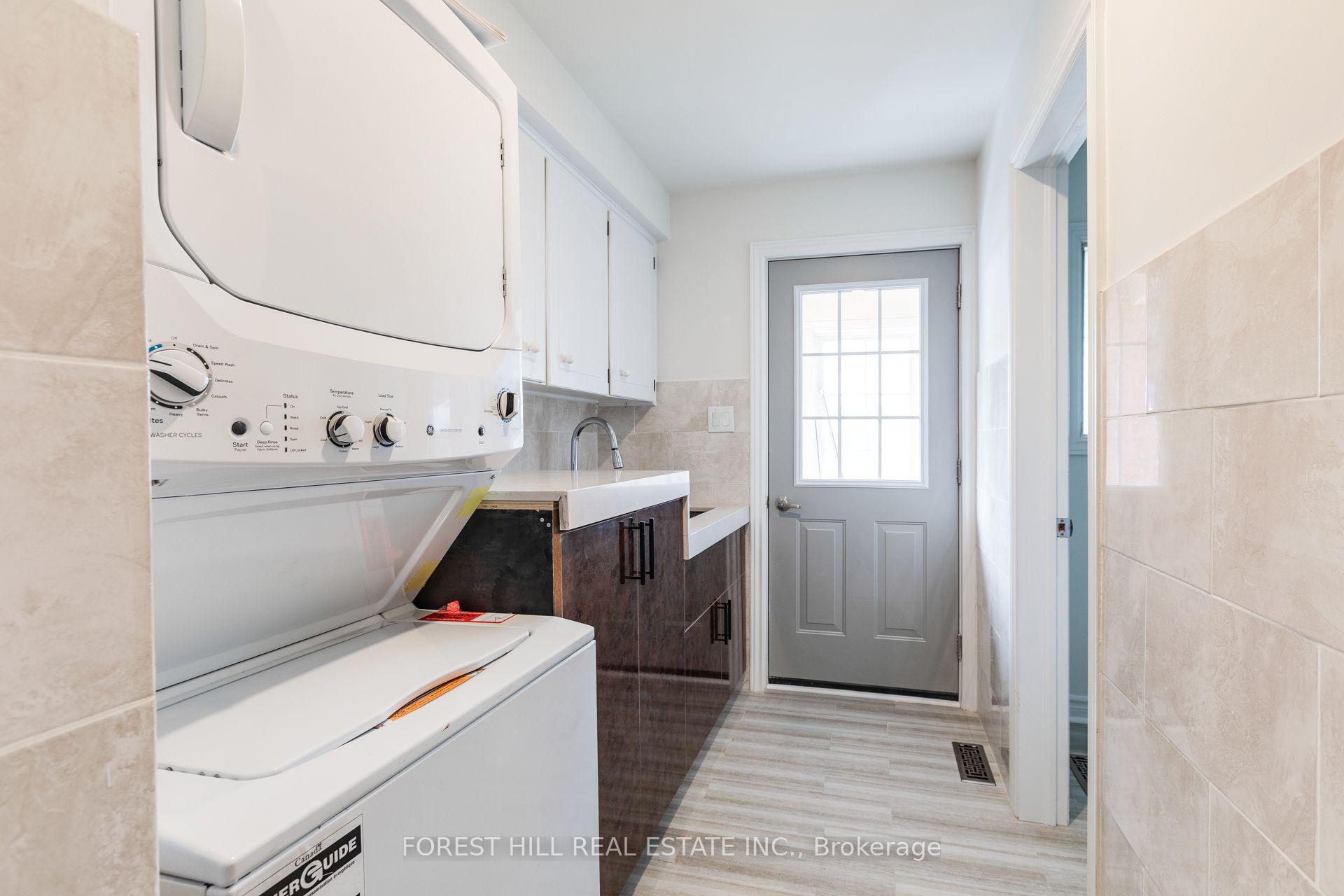 Photo 11 of 211 Carrville Road, Richmond Hill, South Richvale — HOMEH