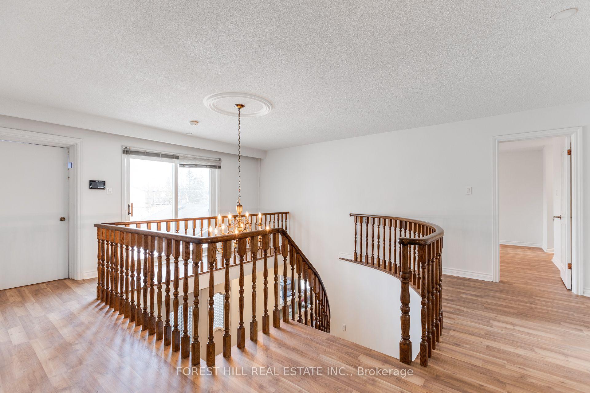 Photo 14 of 211 Carrville Road, Richmond Hill, South Richvale — HOMEH
