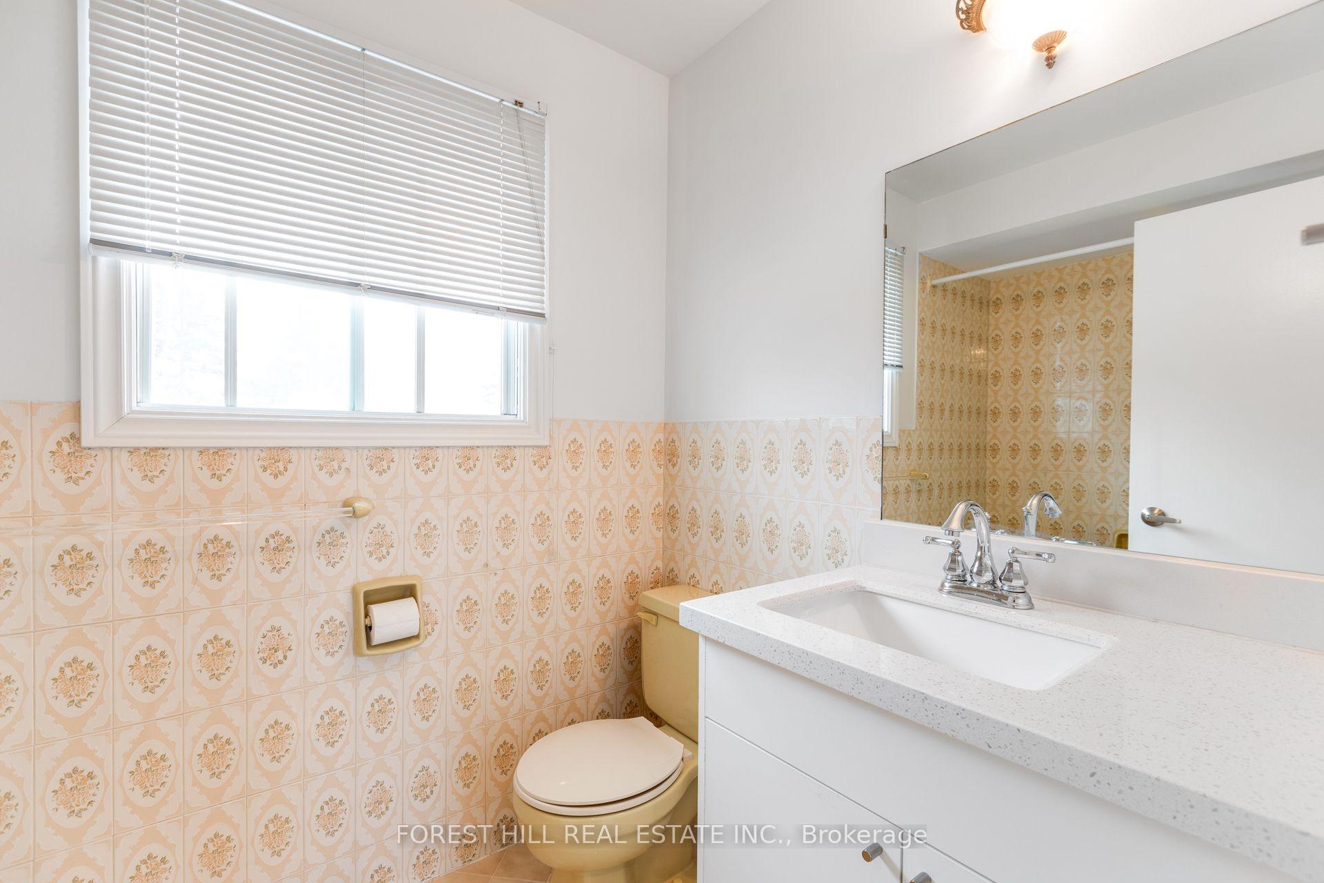 Photo 23 of 211 Carrville Road, Richmond Hill, South Richvale — HOMEH