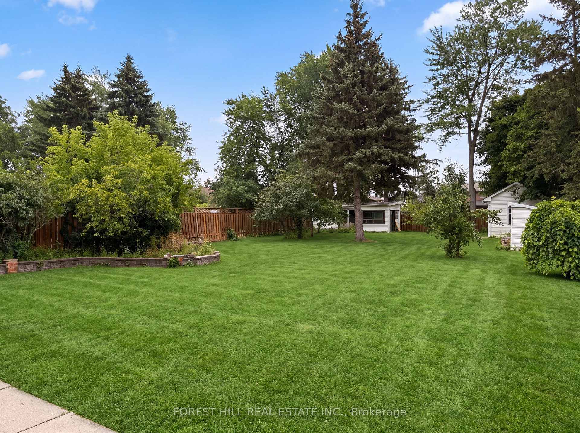 Photo 25 of 211 Carrville Road, Richmond Hill, South Richvale — HOMEH