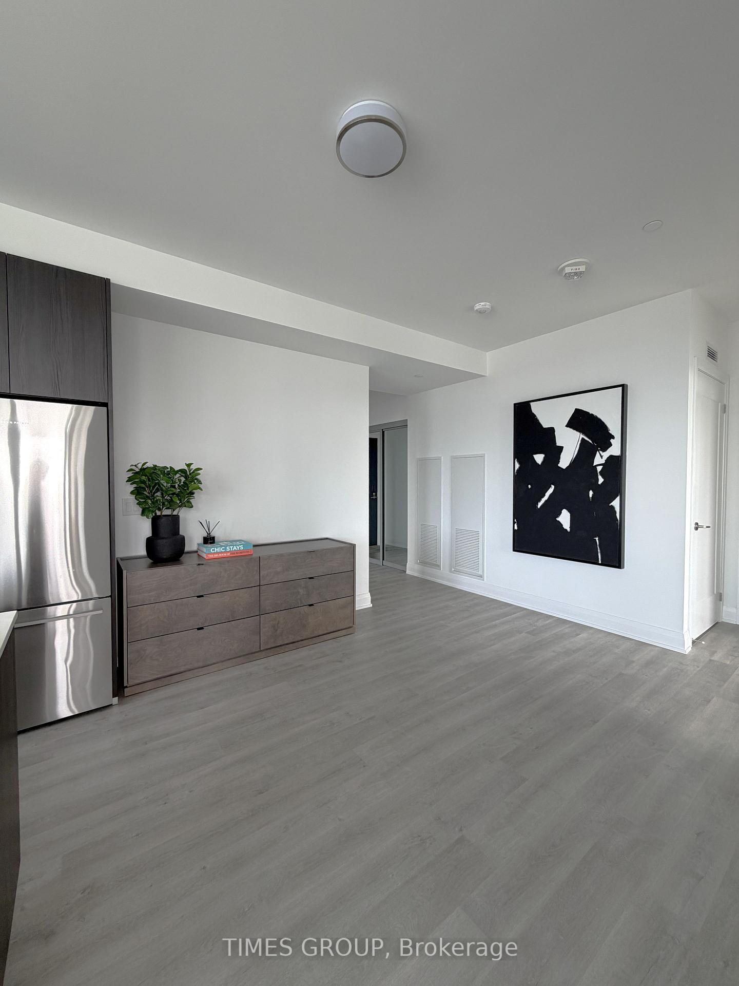 Photo 7 of Unit 3507, 65 Broadway Avenue, Toronto, Mount Pleasant West — HOMEH