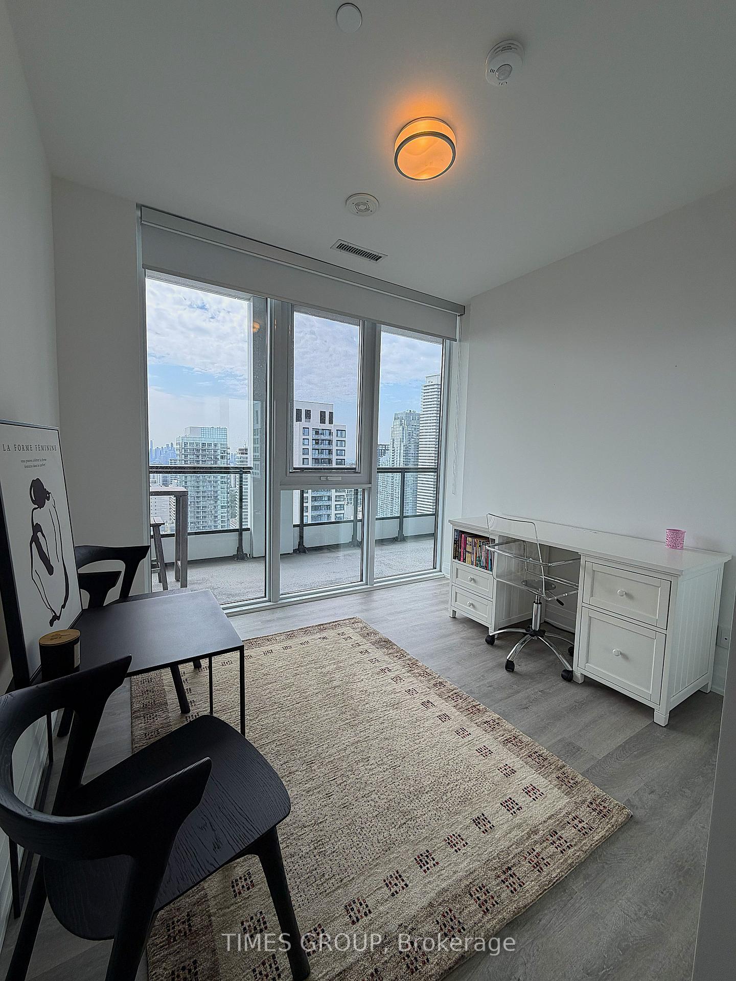 Photo 8 of Unit 3507, 65 Broadway Avenue, Toronto, Mount Pleasant West — HOMEH