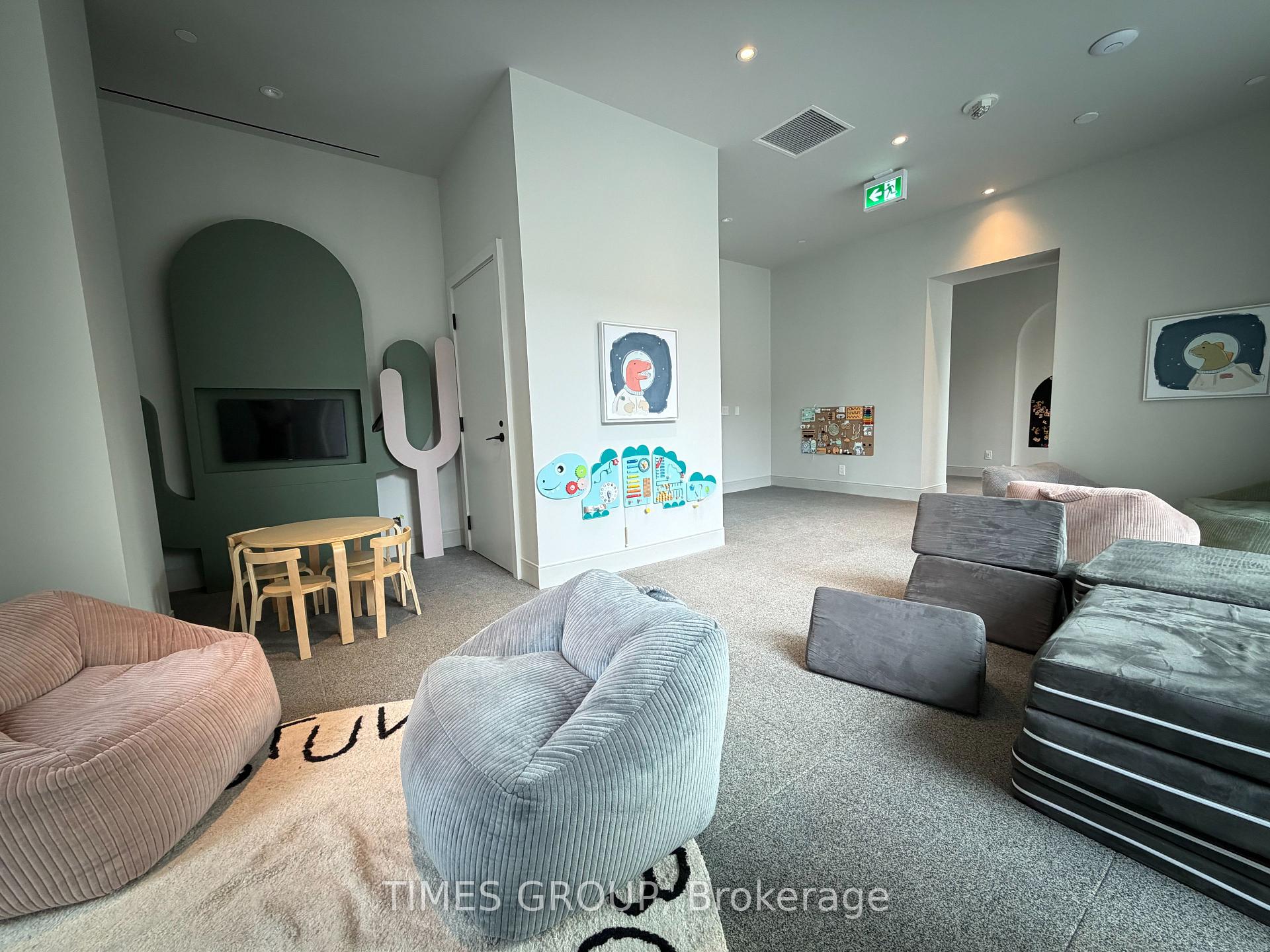 Photo 19 of Unit 3507, 65 Broadway Avenue, Toronto, Mount Pleasant West — HOMEH