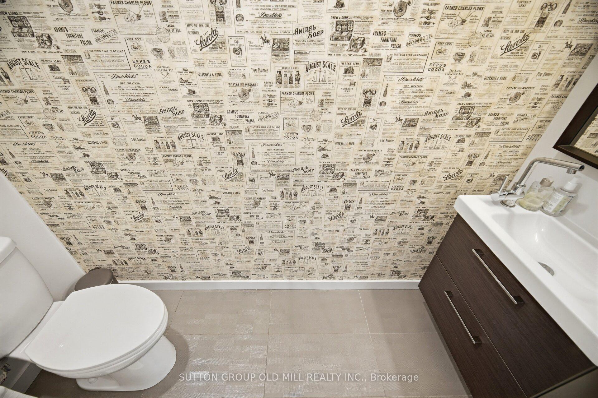 Photo 13 of 38 Algoma Street, Etobicoke, Mimico — HOMEH