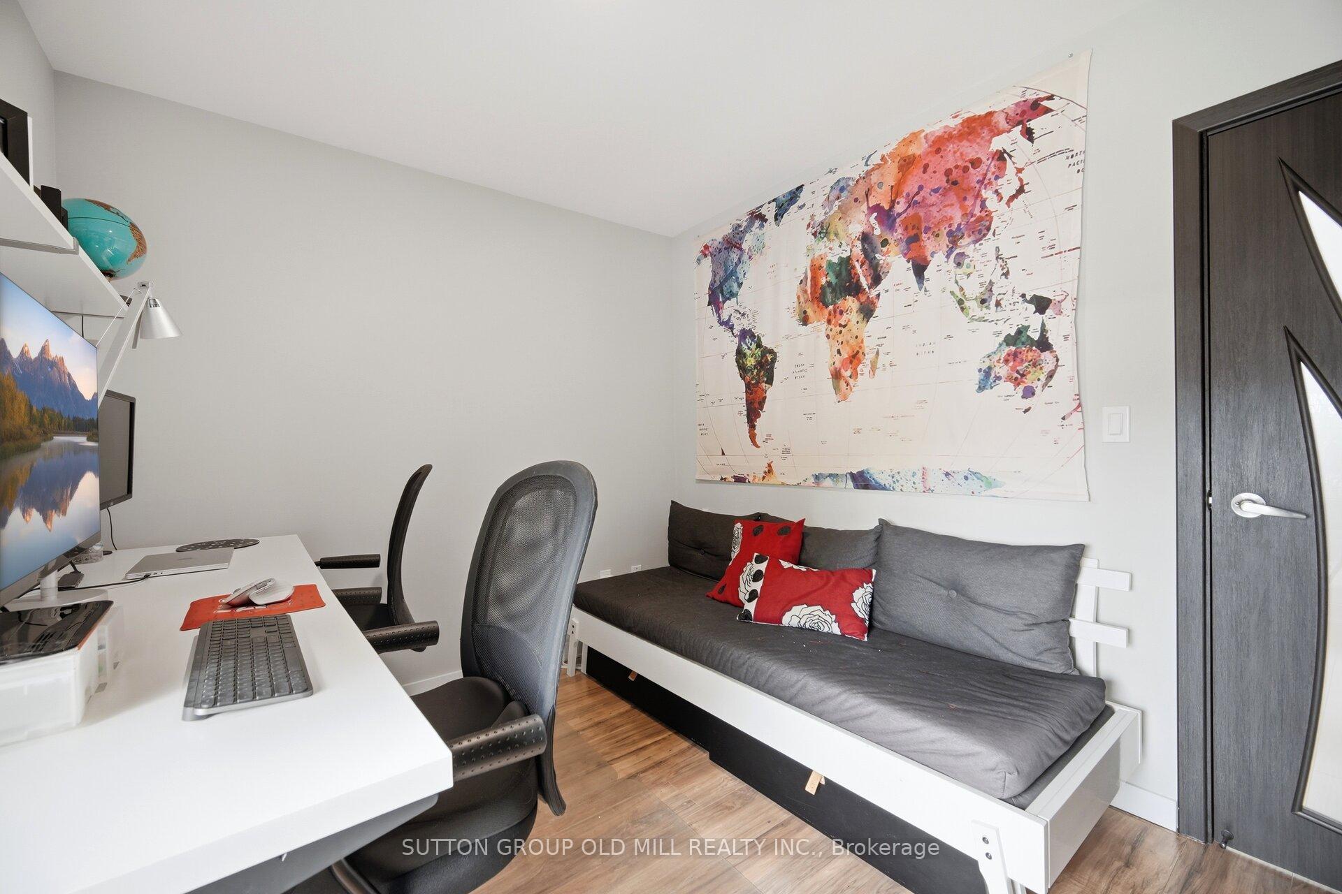 Photo 23 of 38 Algoma Street, Etobicoke, Mimico — HOMEH