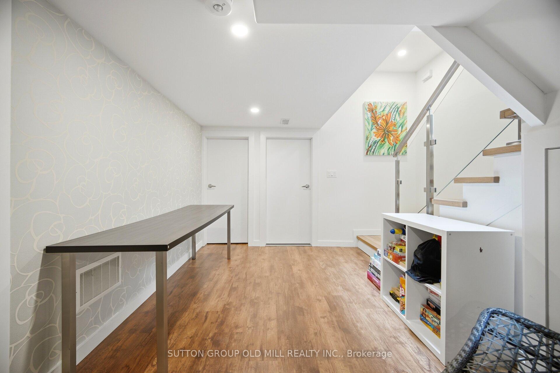 Photo 28 of 38 Algoma Street, Etobicoke, Mimico — HOMEH