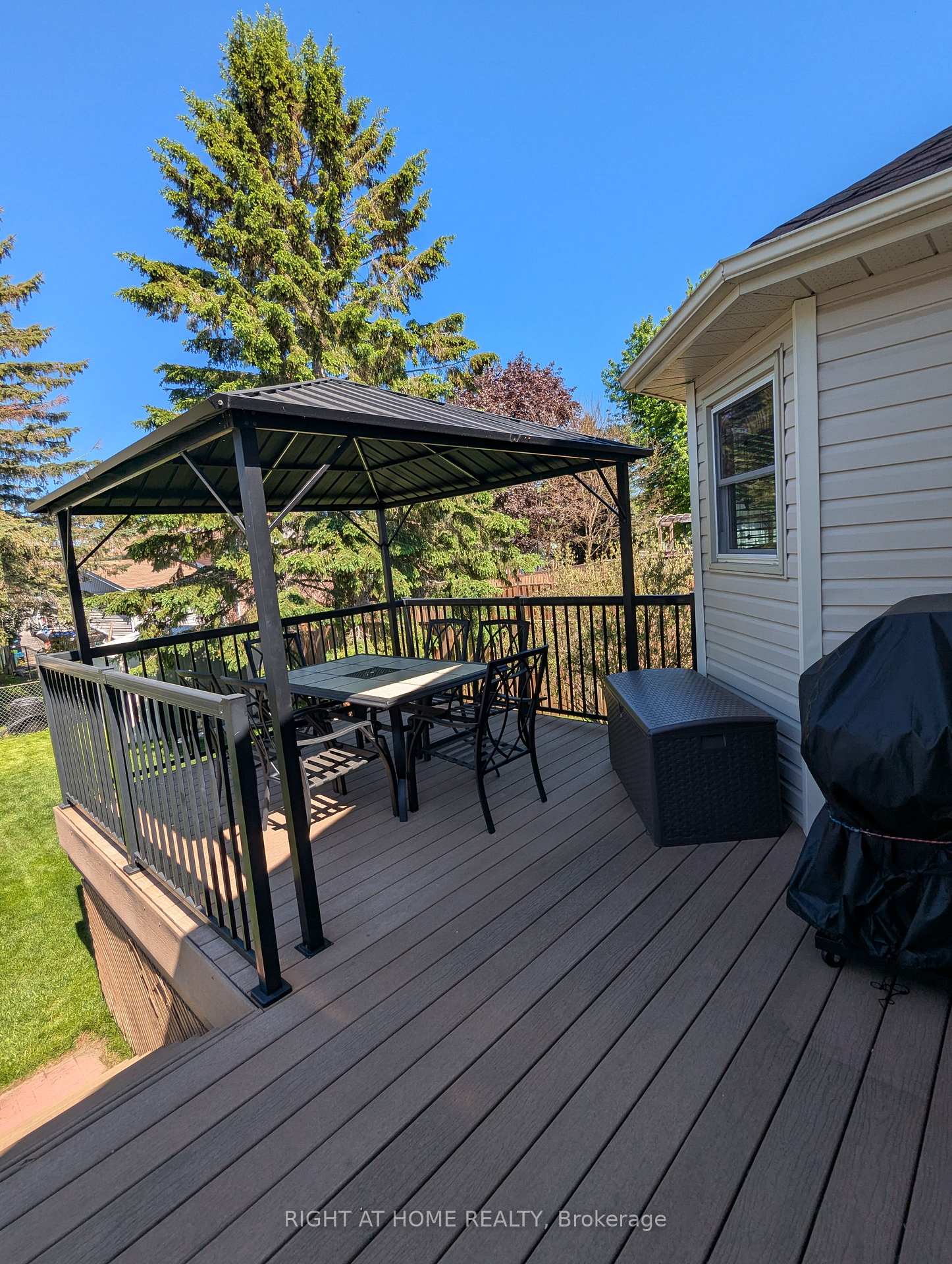 Photo 14 of 22 Donald Crescent, Wasaga Beach — HOMEH