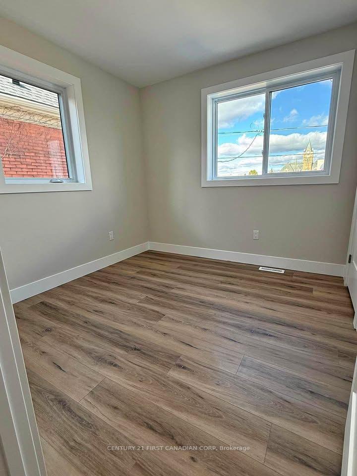 Photo 5 of Unit D, 200 Centre Street, St. Thomas — HOMEH