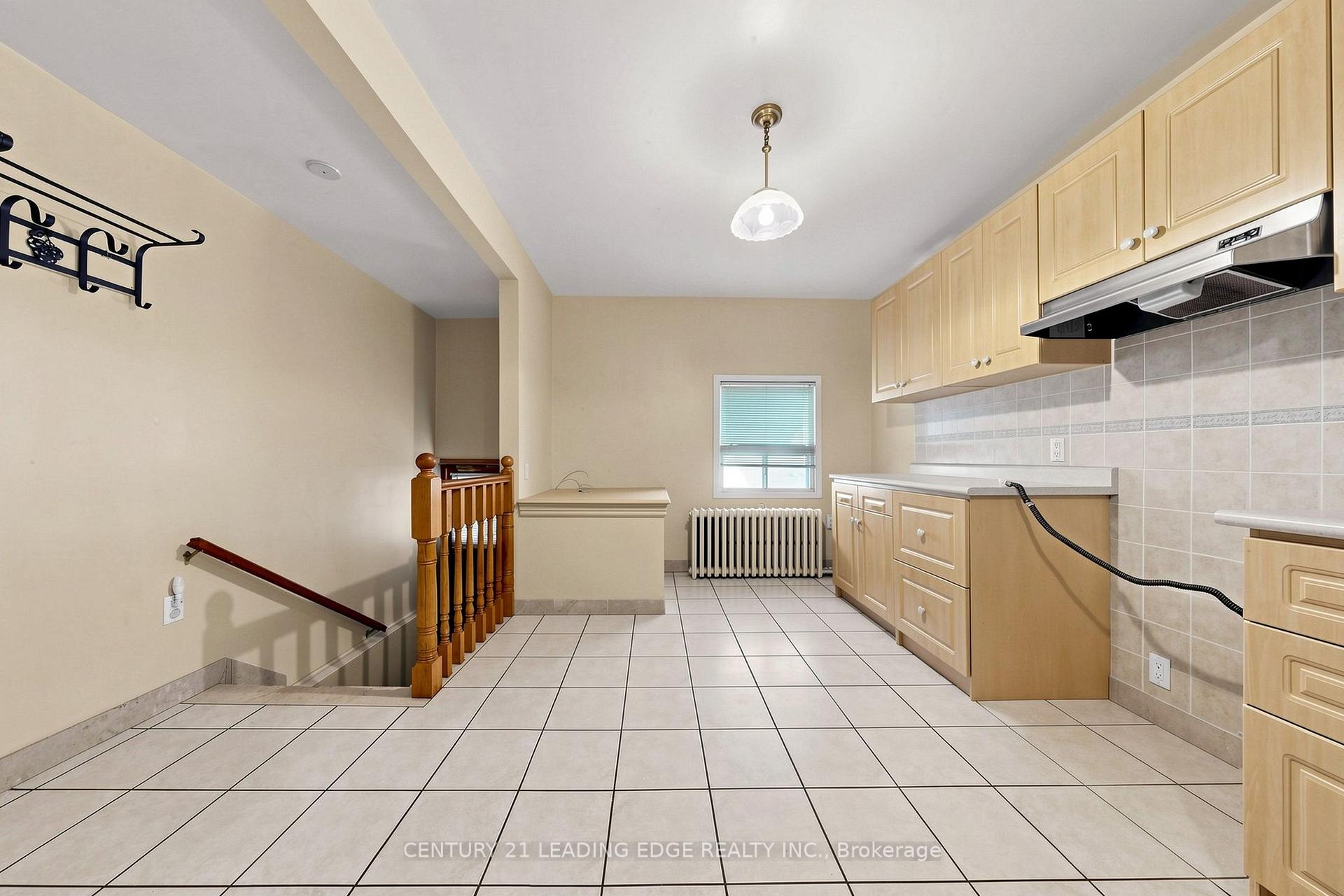 Photo 9 of 180 Gilbert Avenue, Toronto, Caledonia-Fairbank — HOMEH
