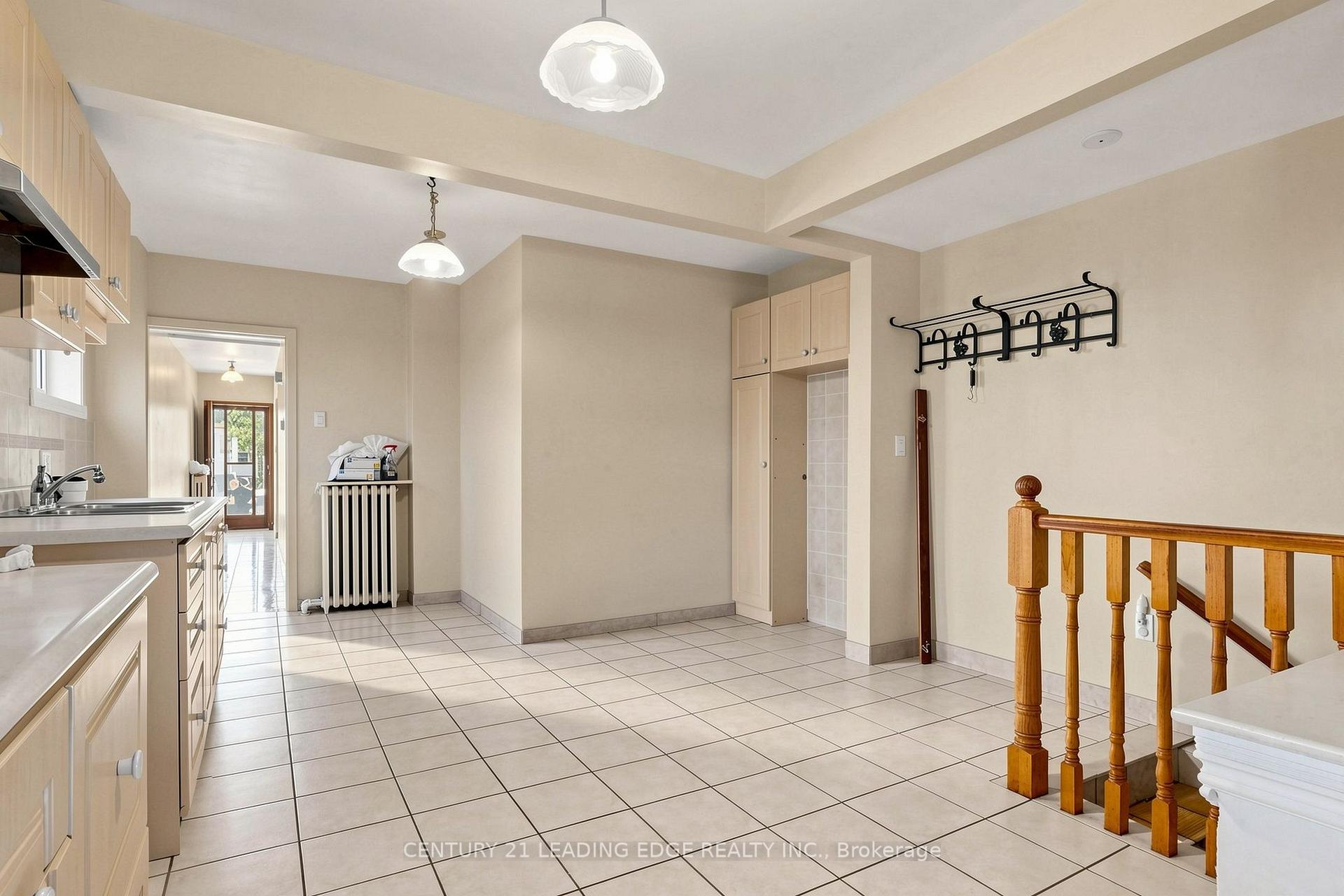 Photo 11 of 180 Gilbert Avenue, Toronto, Caledonia-Fairbank — HOMEH