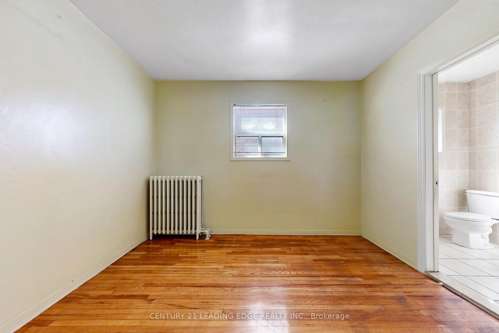 Photo 15 of 180 Gilbert Avenue, Toronto, Caledonia-Fairbank — HOMEH