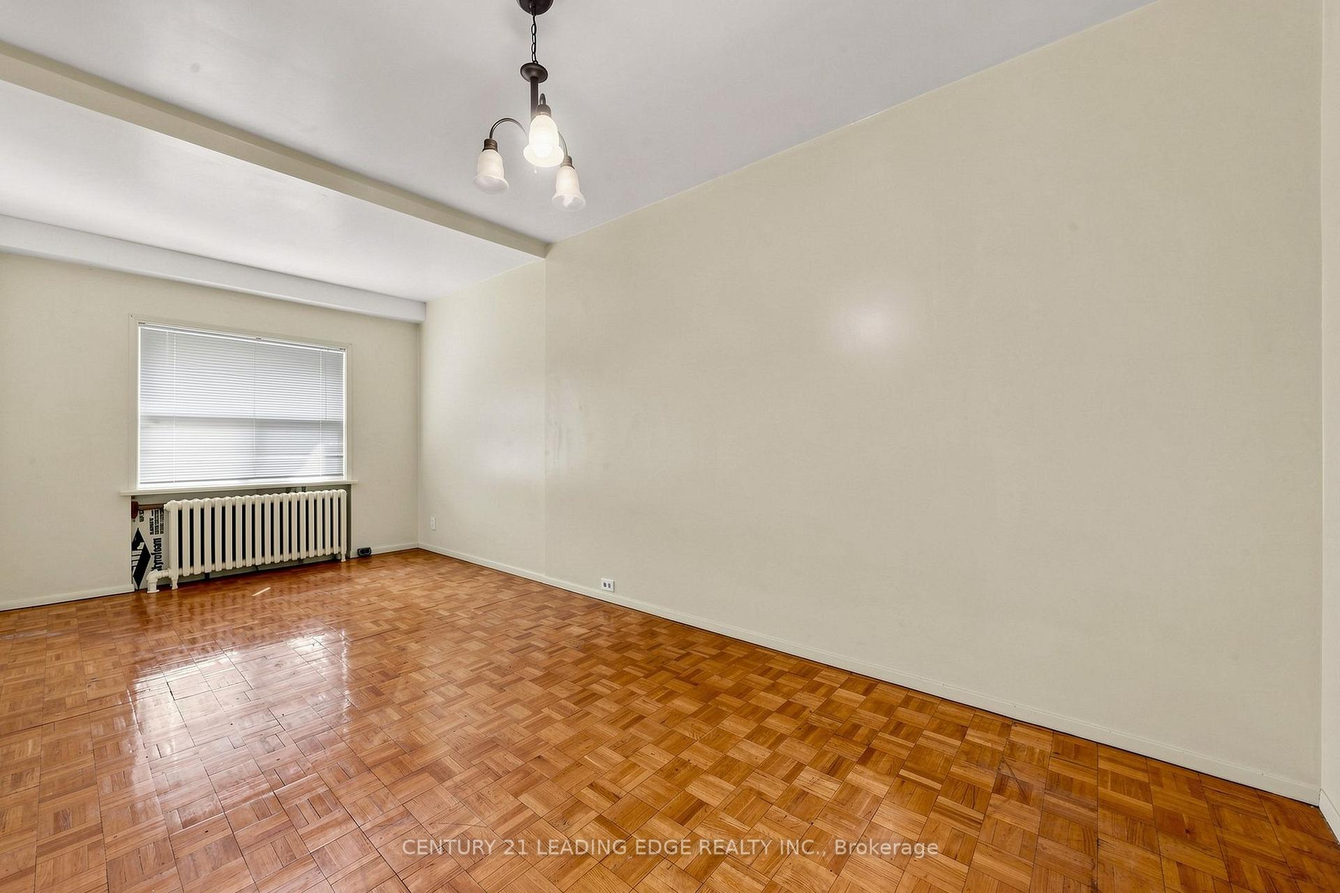 Photo 16 of 180 Gilbert Avenue, Toronto, Caledonia-Fairbank — HOMEH