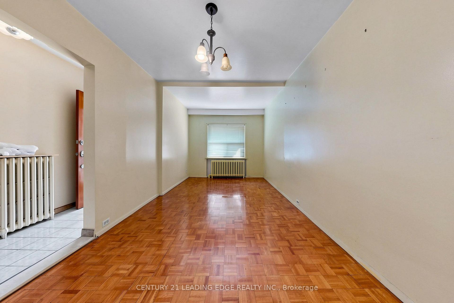 Photo 17 of 180 Gilbert Avenue, Toronto, Caledonia-Fairbank — HOMEH