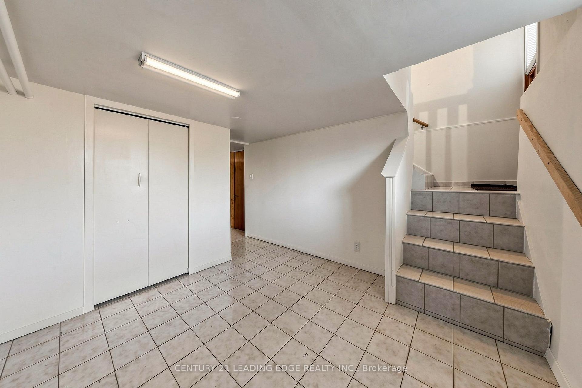 Photo 21 of 180 Gilbert Avenue, Toronto, Caledonia-Fairbank — HOMEH