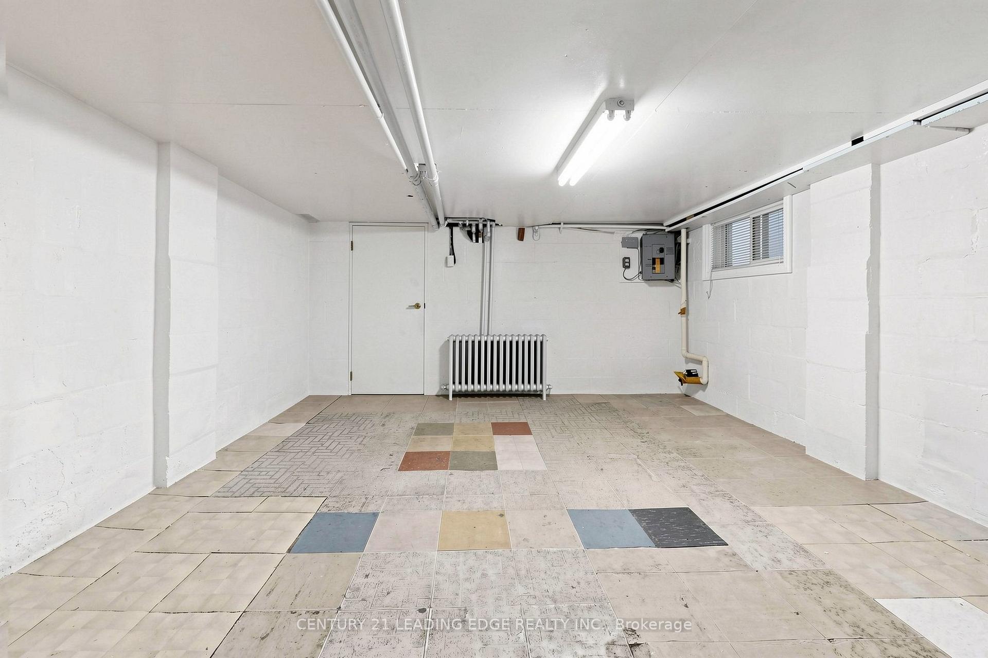 Photo 24 of 180 Gilbert Avenue, Toronto, Caledonia-Fairbank — HOMEH