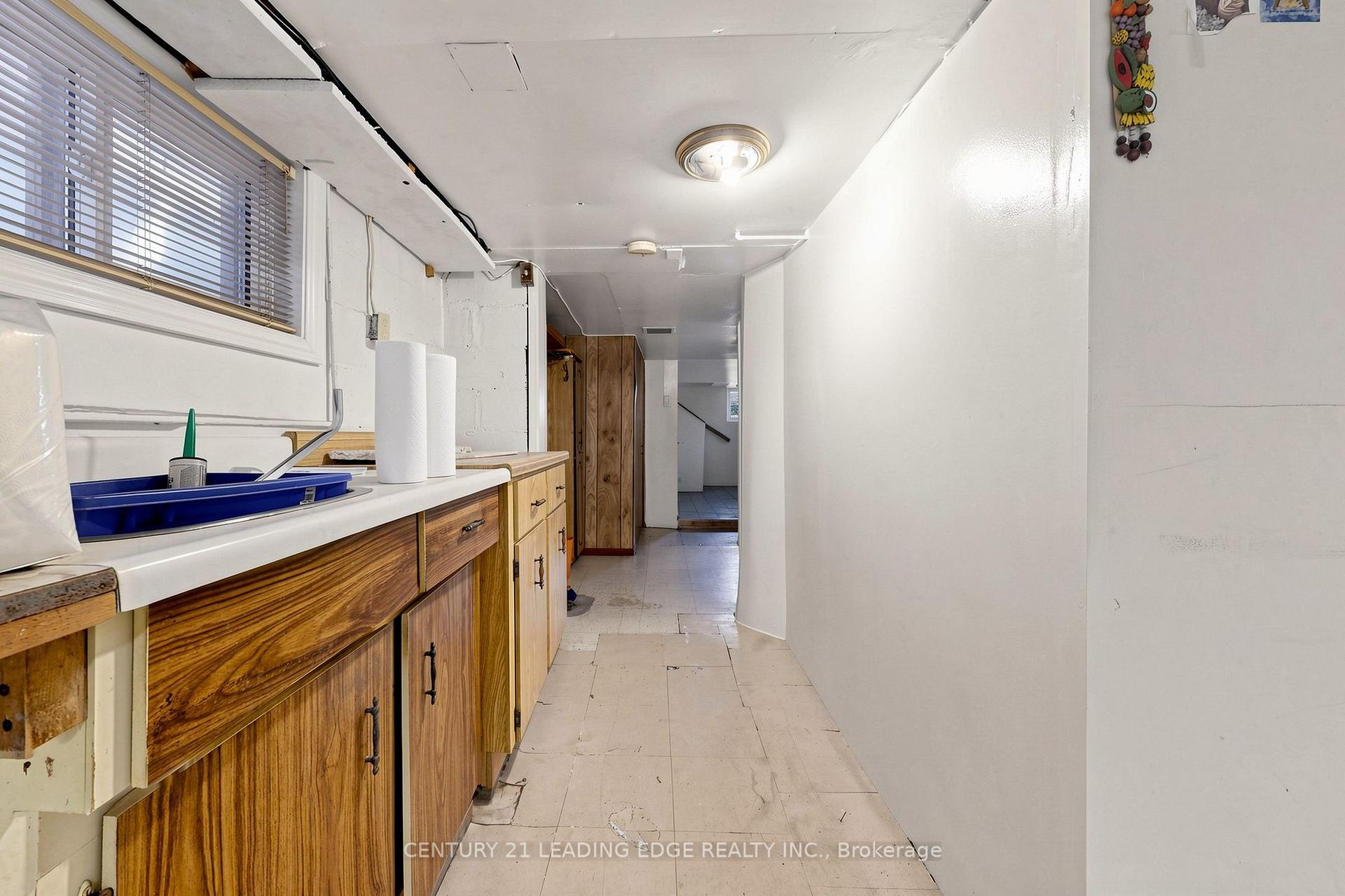 Photo 25 of 180 Gilbert Avenue, Toronto, Caledonia-Fairbank — HOMEH
