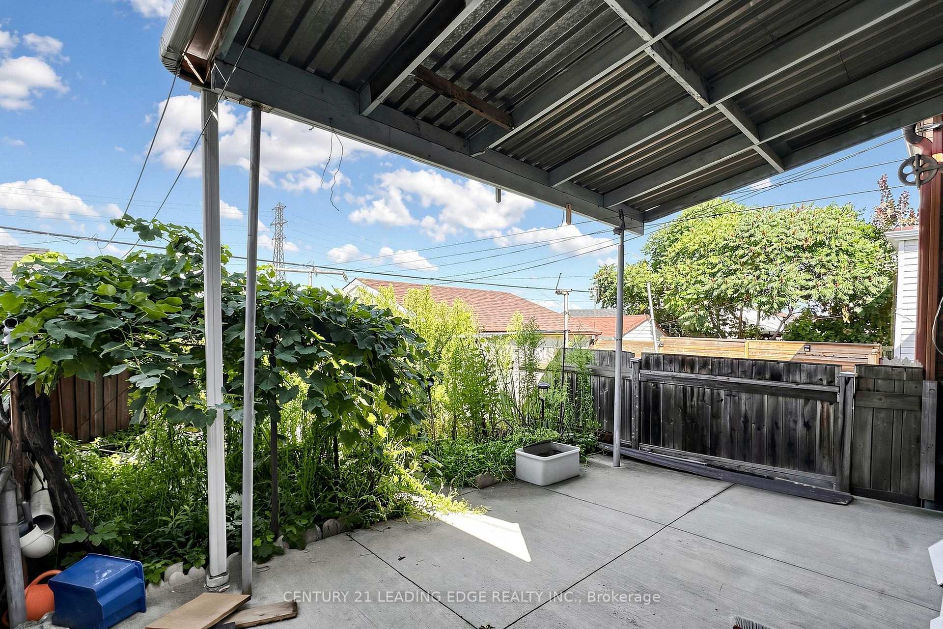 Photo 31 of 180 Gilbert Avenue, Toronto, Caledonia-Fairbank — HOMEH