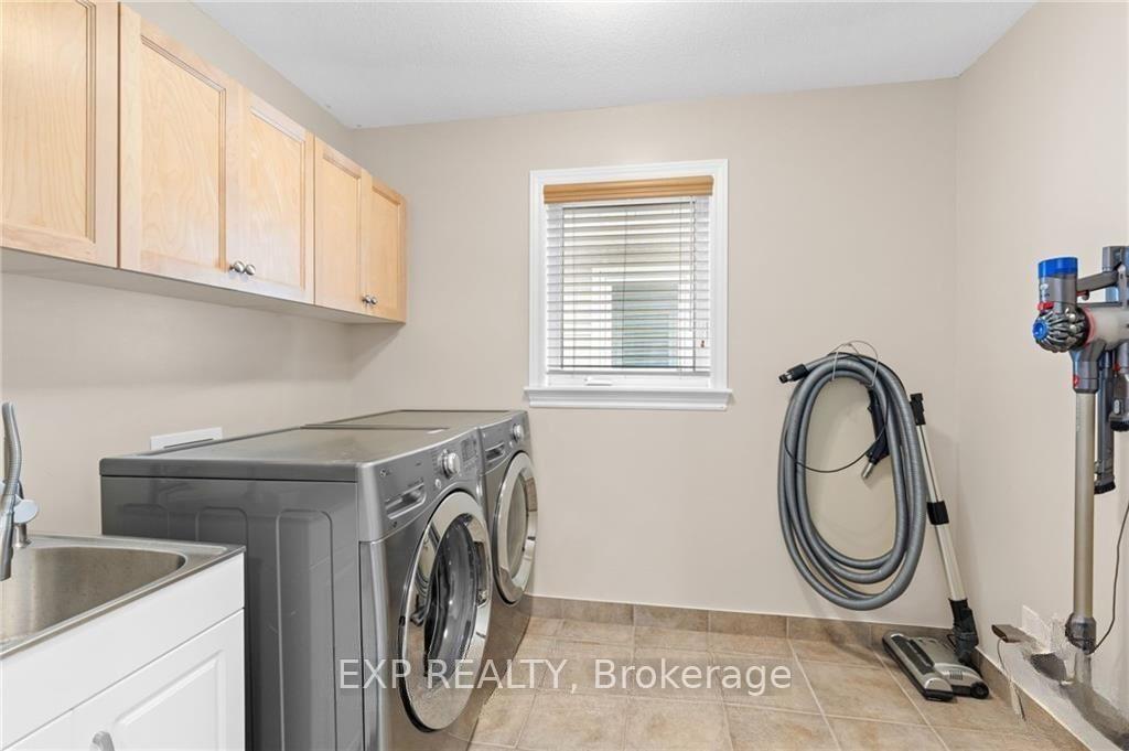 Photo 22 of 254 Flodden Way, Ottawa, Barrhaven East — HOMEH