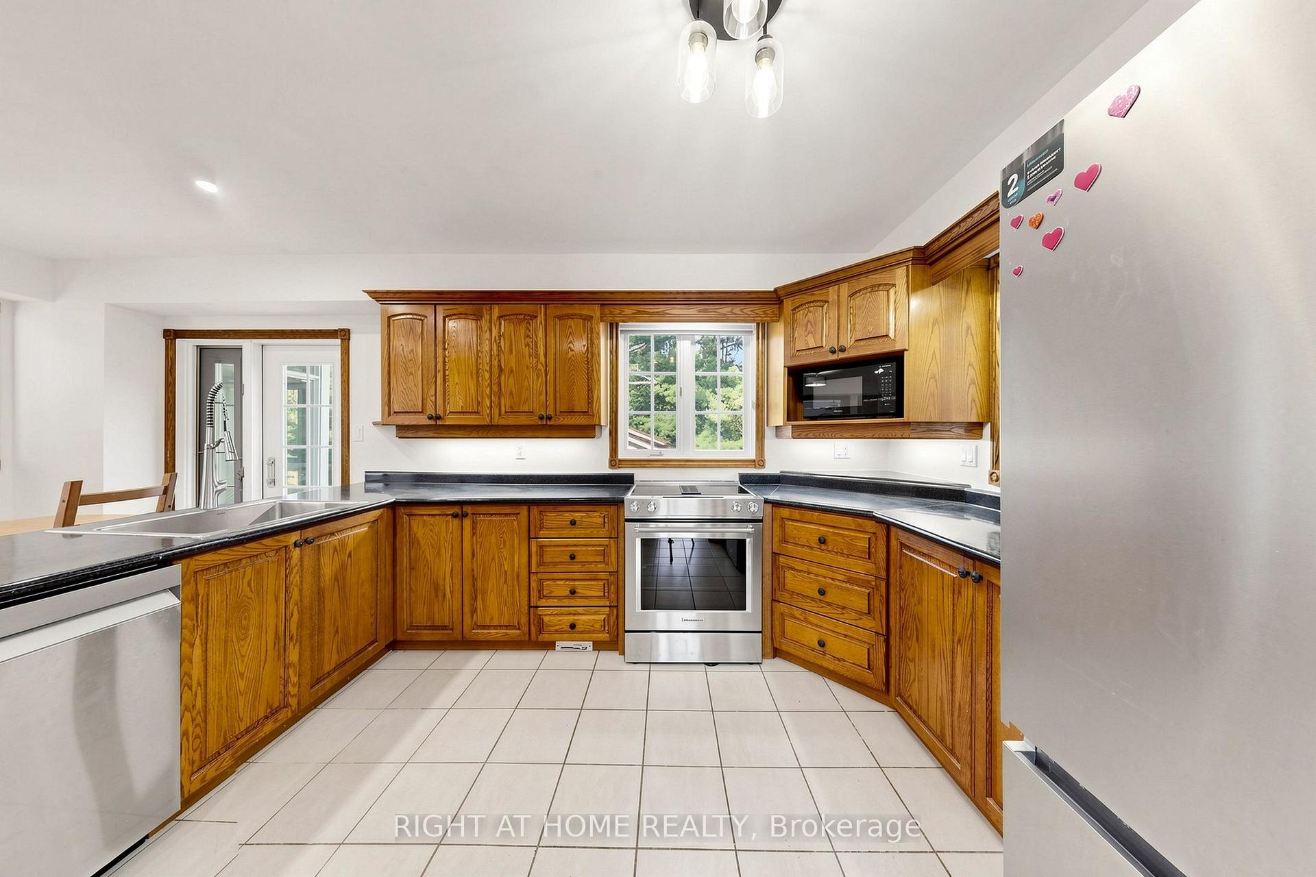 Photo 10 of 3016 Cole Road, East Gwillimbury, Rural East Gwillimbury — HOMEH
