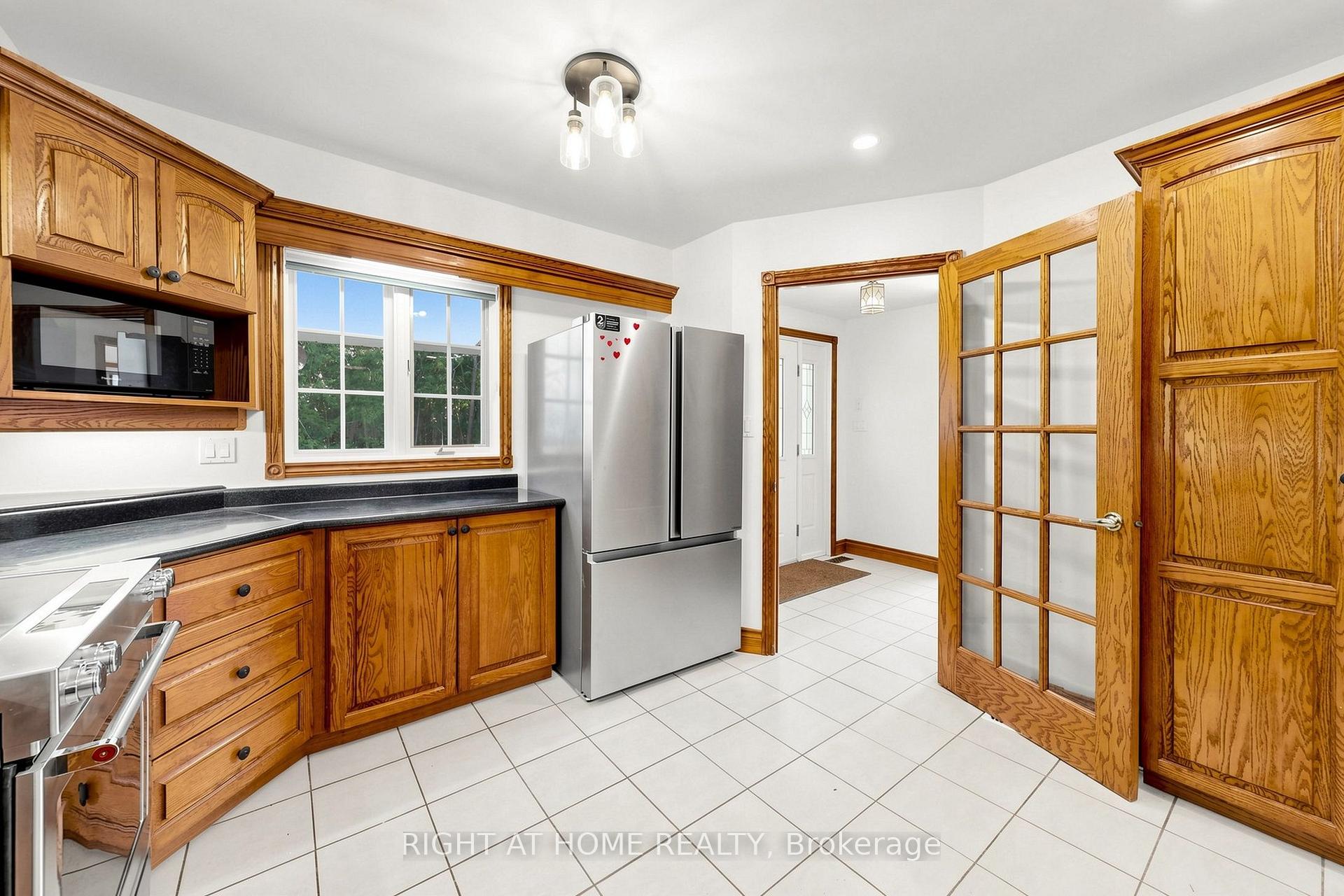 Photo 12 of 3016 Cole Road, East Gwillimbury, Rural East Gwillimbury — HOMEH