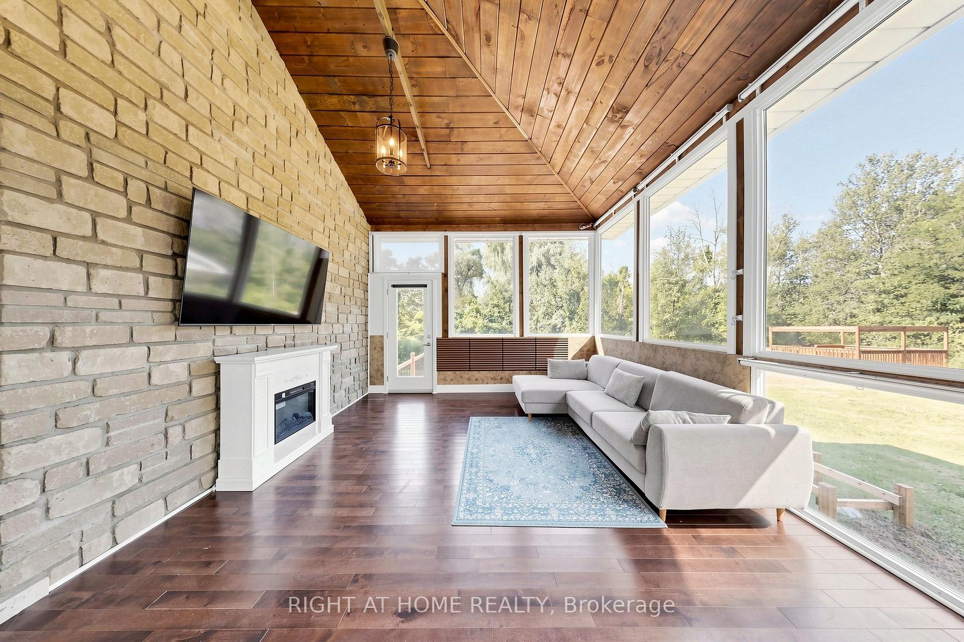 Photo 15 of 3016 Cole Road, East Gwillimbury, Rural East Gwillimbury — HOMEH