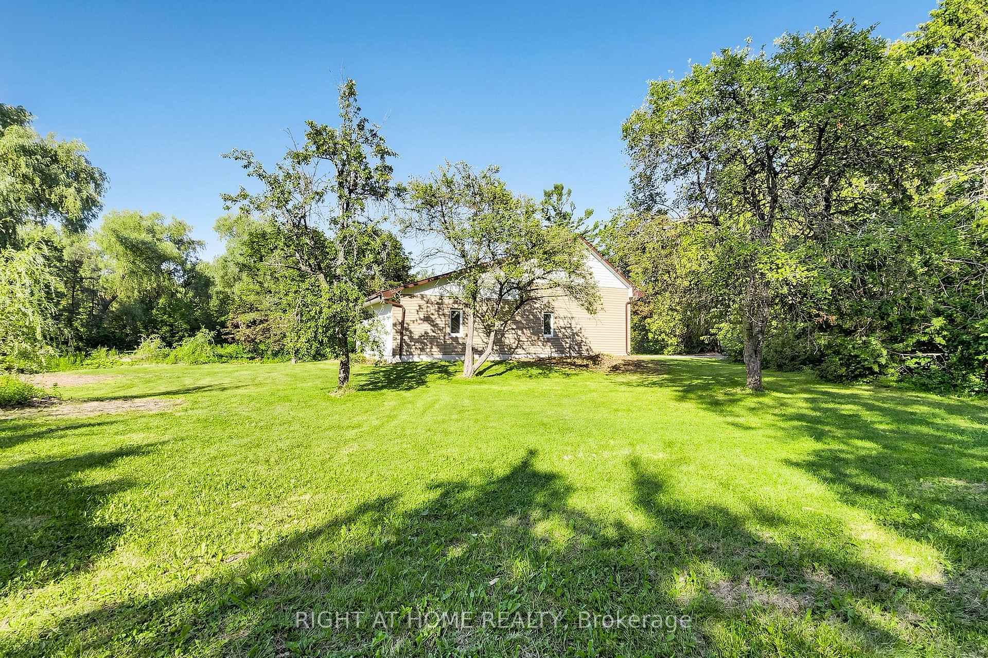 Photo 33 of 3016 Cole Road, East Gwillimbury, Rural East Gwillimbury — HOMEH