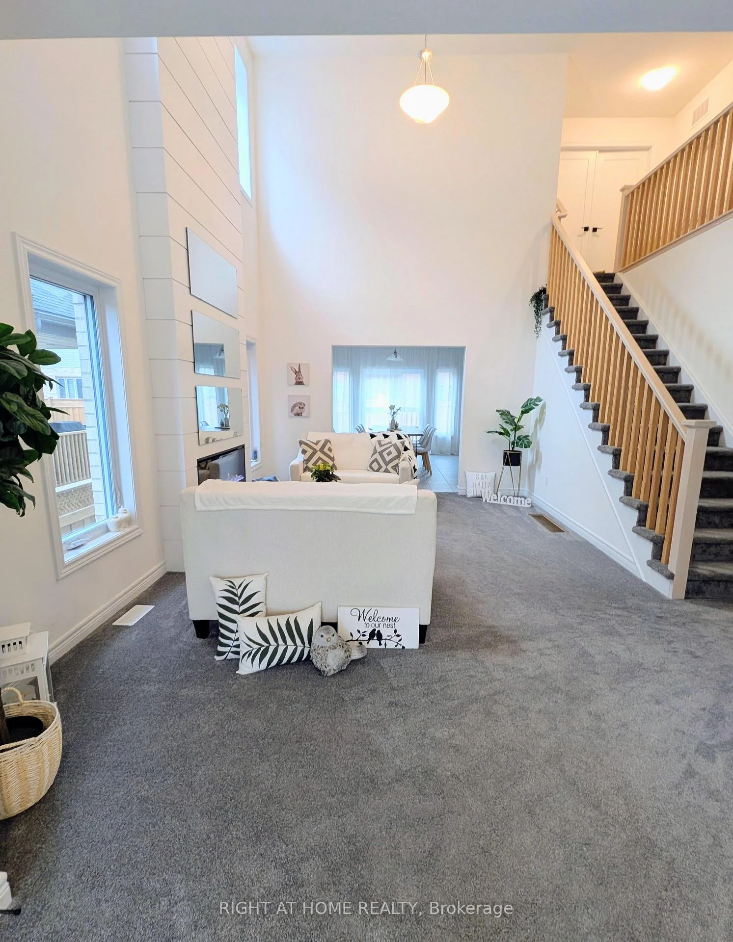 Photo 4 of 155 Plewes Drive, Collingwood — HOMEH