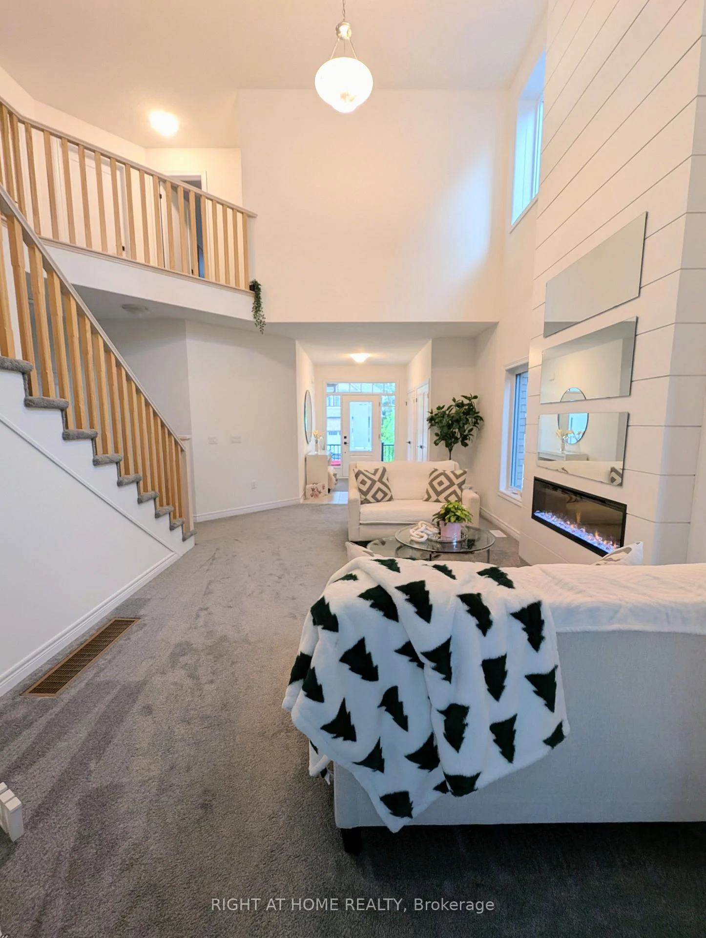Photo 5 of 155 Plewes Drive, Collingwood — HOMEH