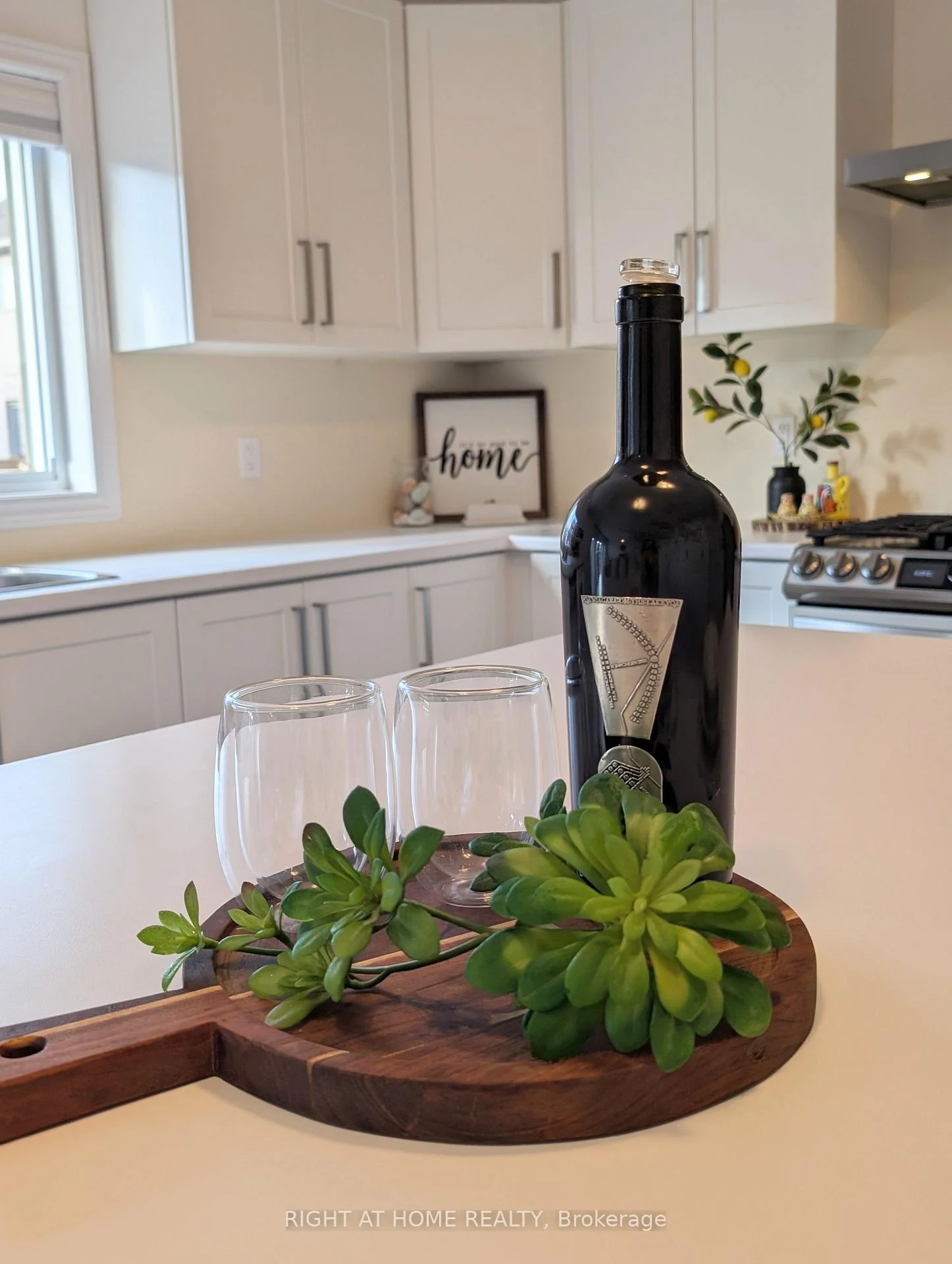 Photo 29 of 155 Plewes Drive, Collingwood — HOMEH