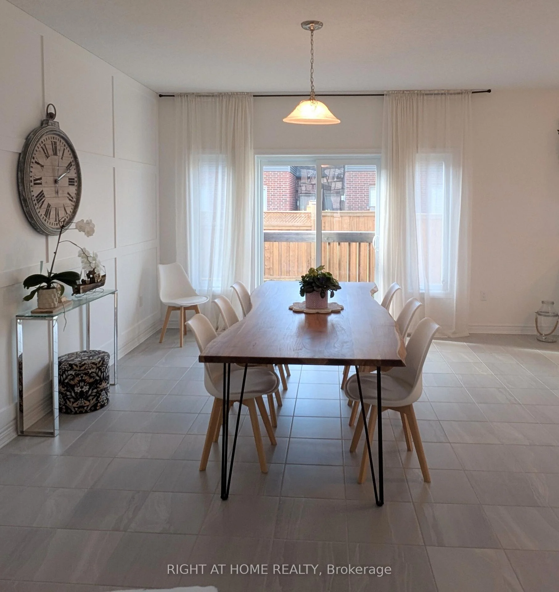 Photo 32 of 155 Plewes Drive, Collingwood — HOMEH