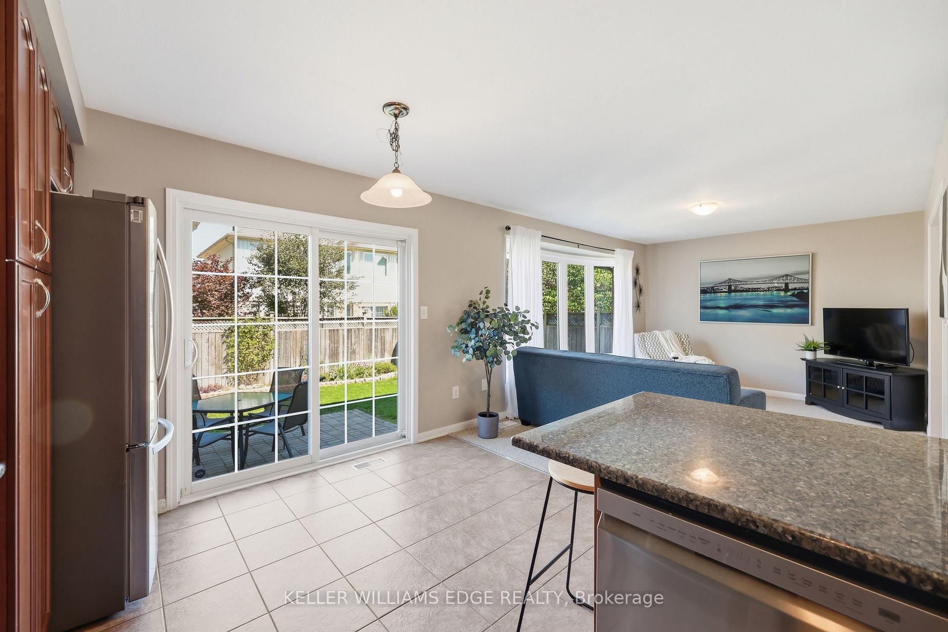 Photo 17 of 171 Chase Crescent, Waterloo, Beechwood/University — HOMEH