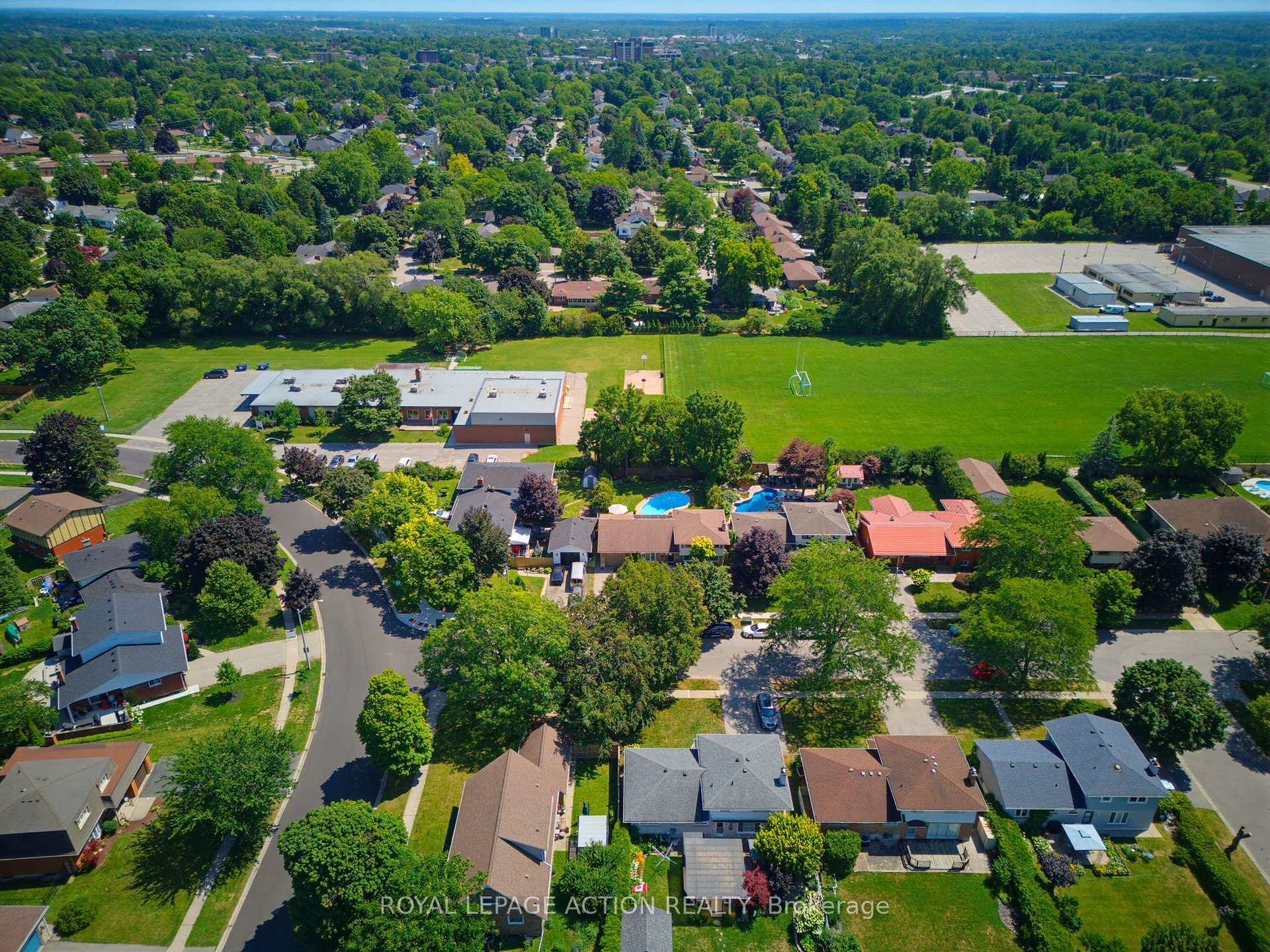 Photo 5 of 5 Marigold Street, Brantford, Henderson-Sky Acres — HOMEH