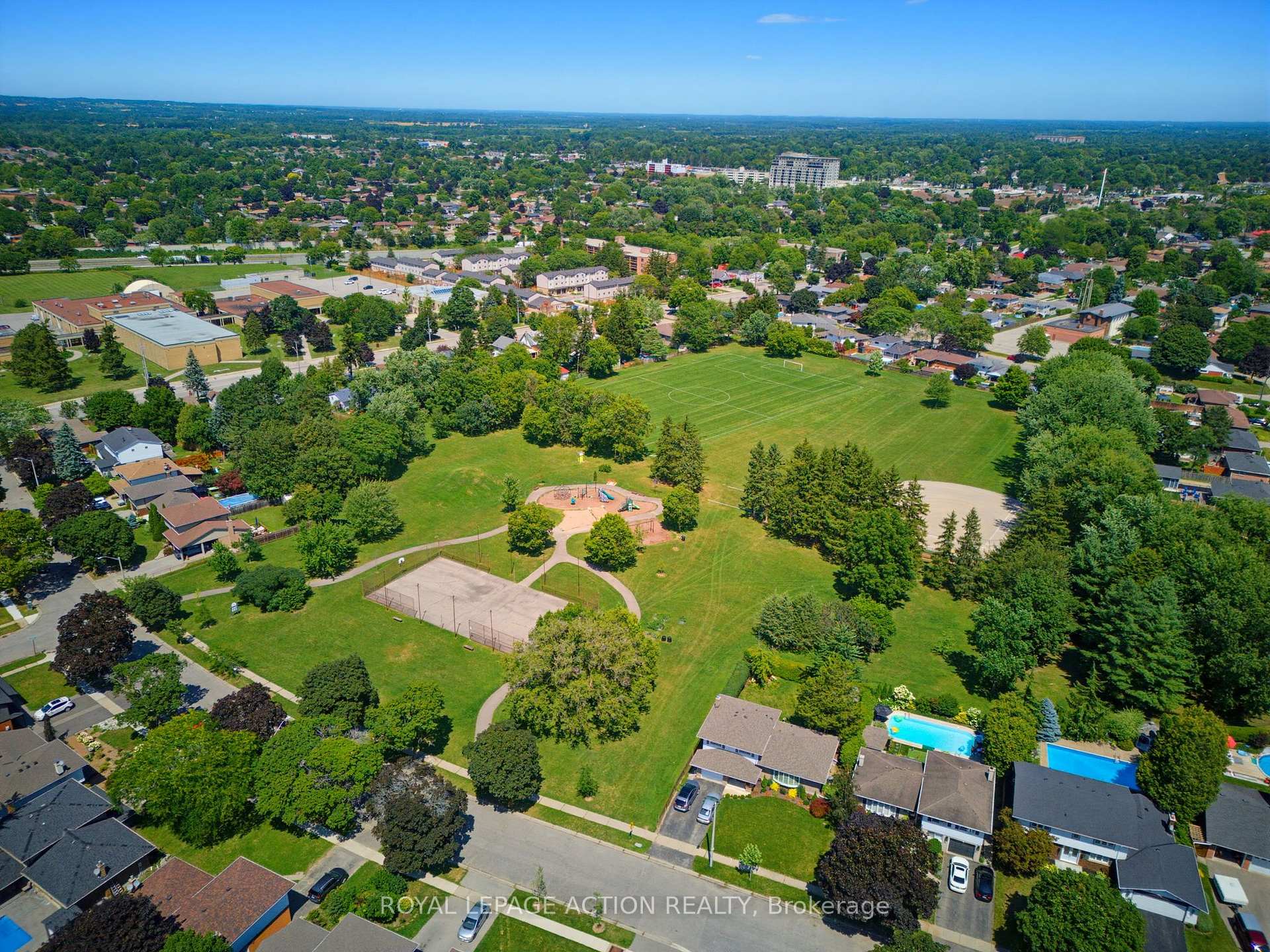 Photo 8 of 5 Marigold Street, Brantford, Henderson-Sky Acres — HOMEH