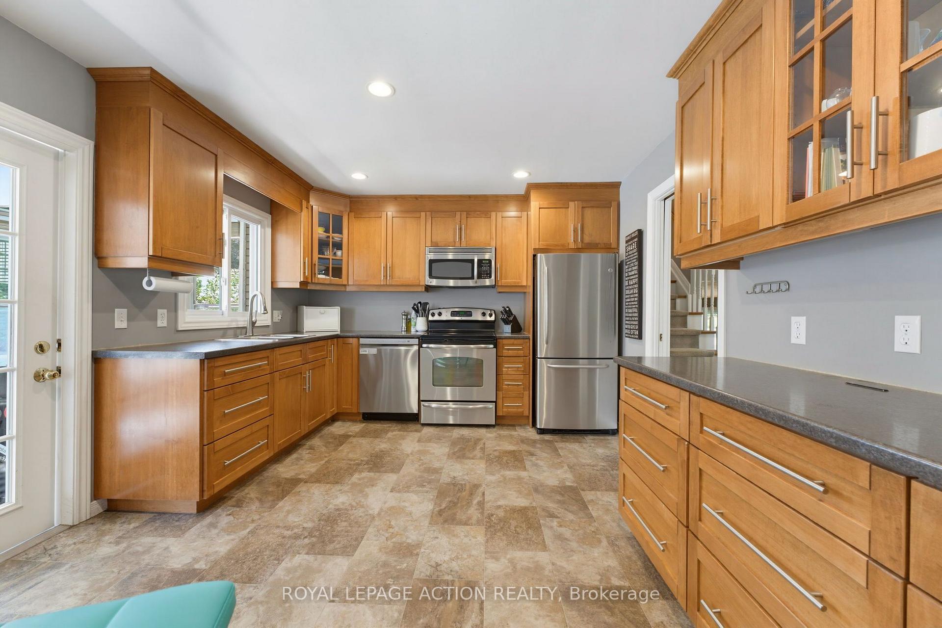 Photo 19 of 5 Marigold Street, Brantford, Henderson-Sky Acres — HOMEH