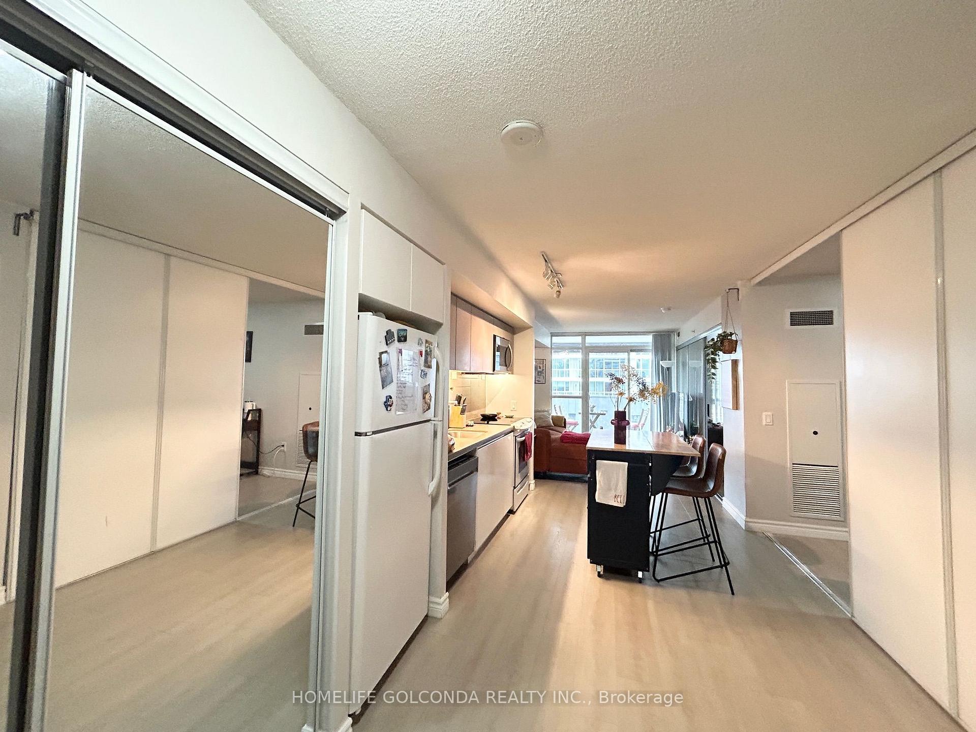 Photo 1 of Unit 723, 85 Queens Wharf Road, Toronto, Waterfront Communities — HOMEH