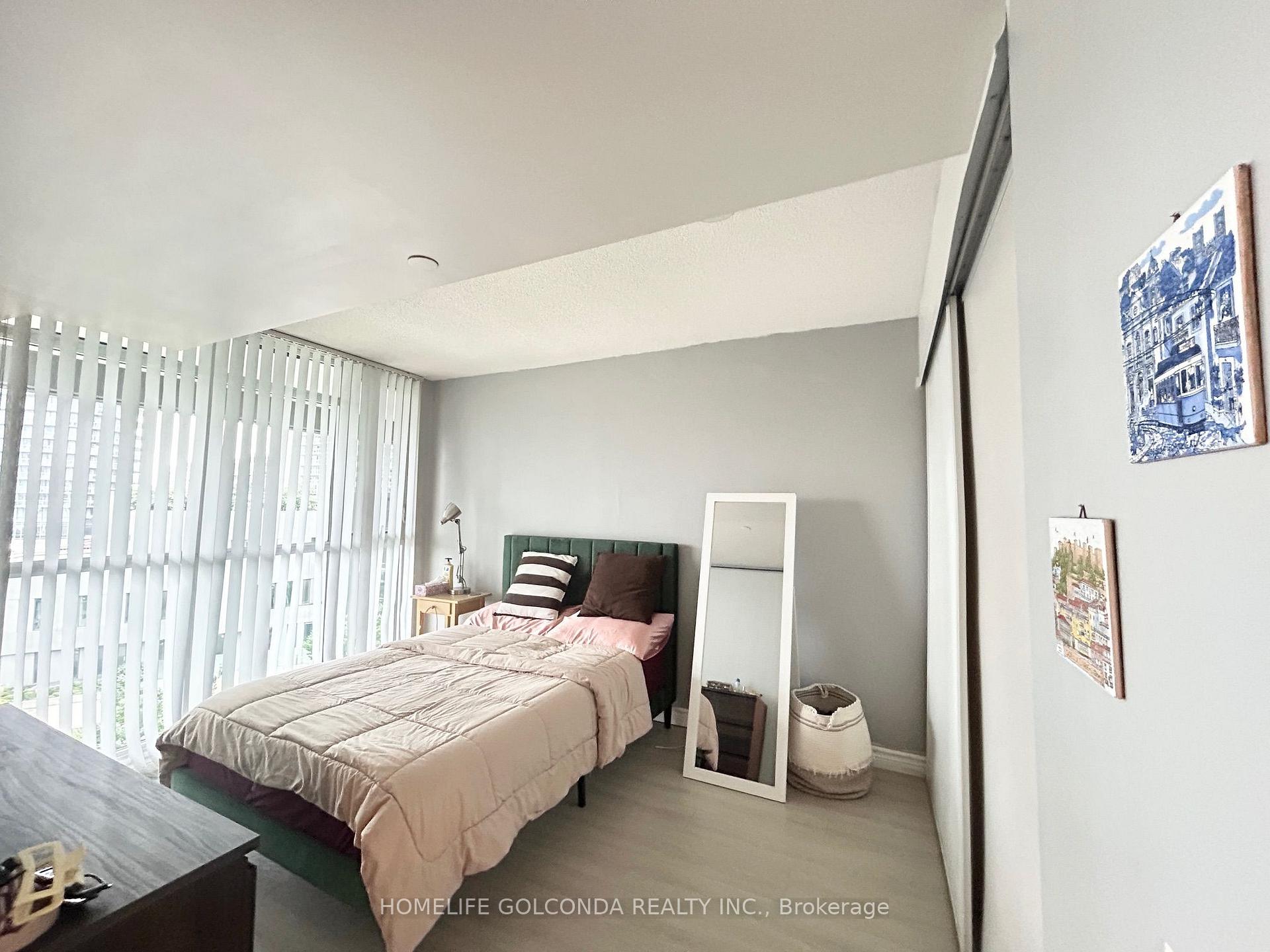Photo 6 of Unit 723, 85 Queens Wharf Road, Toronto, Waterfront Communities — HOMEH
