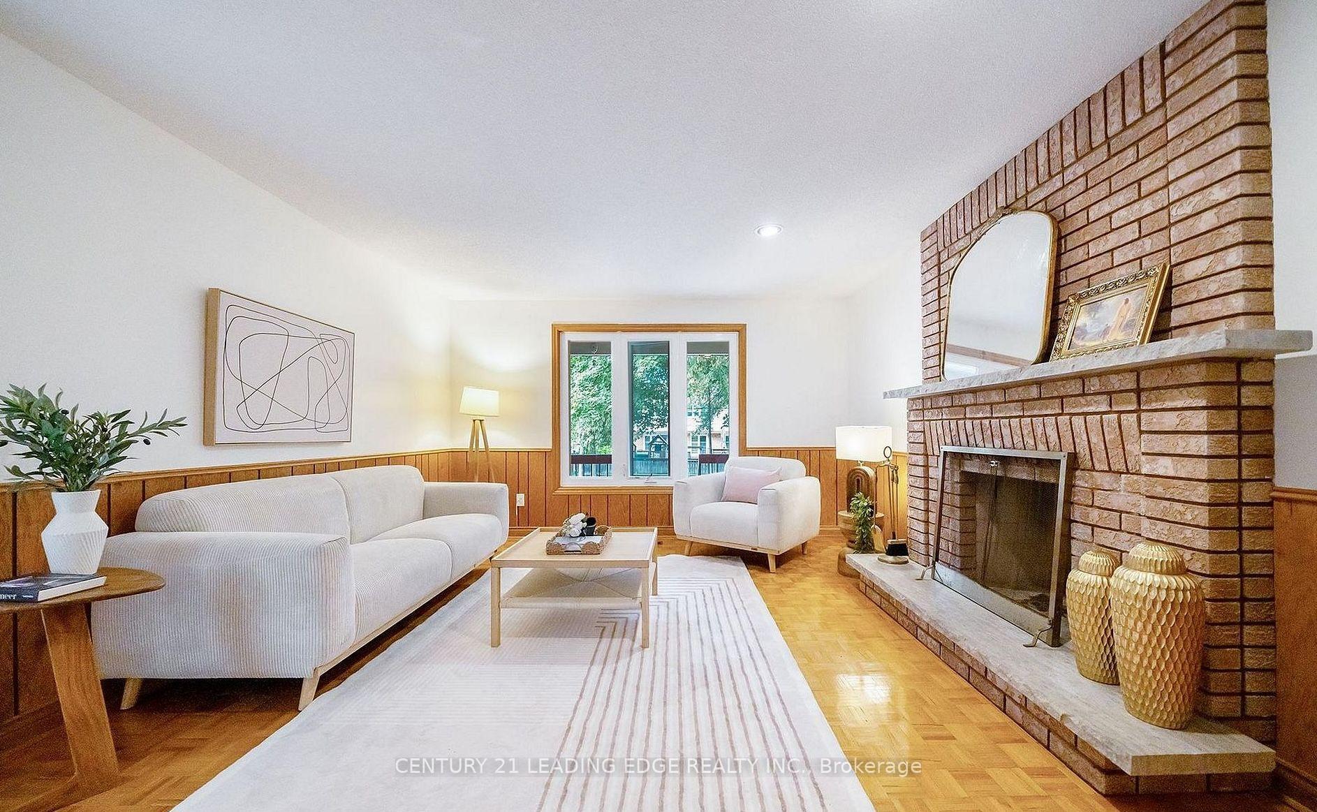 Photo 16 of 310 Holmes Avenue, North York, Willowdale East — HOMEH