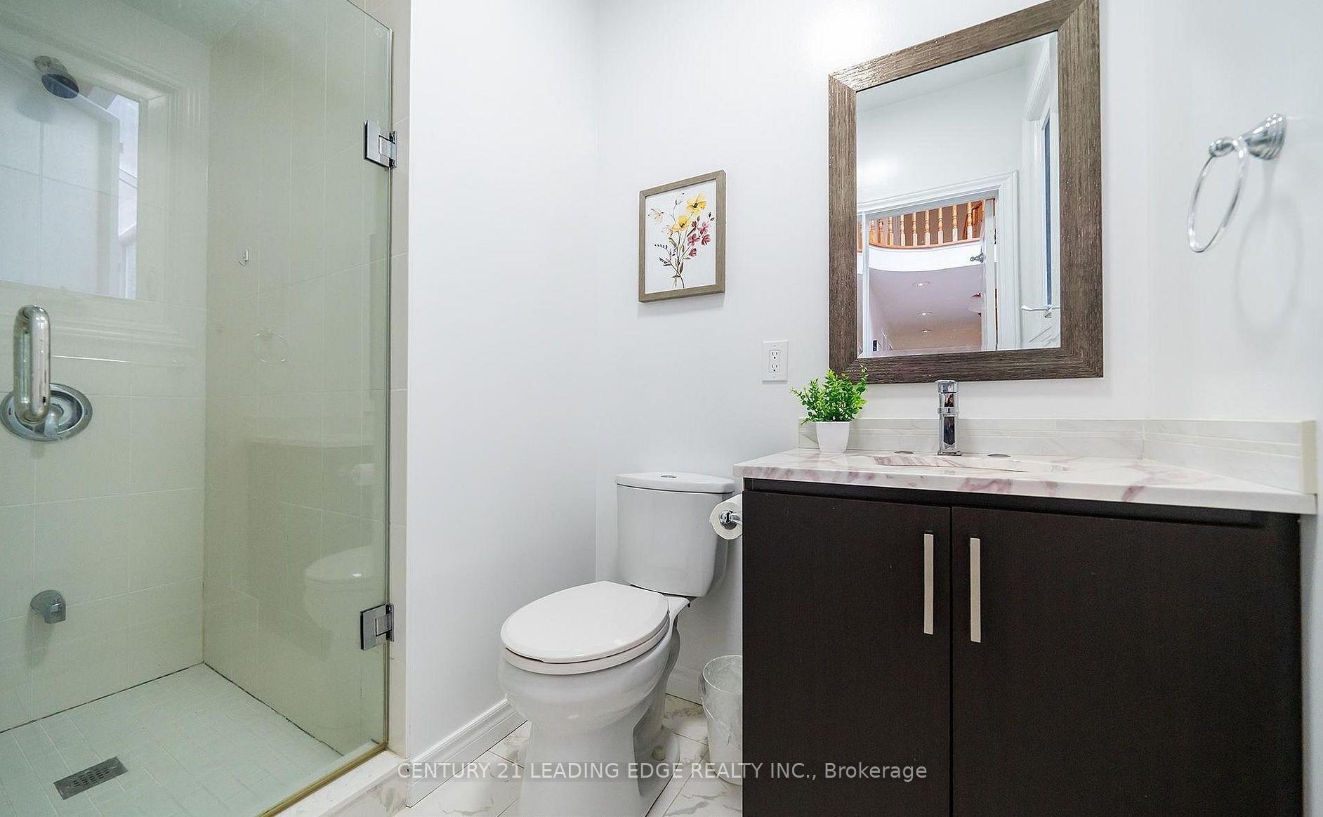 Photo 18 of 310 Holmes Avenue, North York, Willowdale East — HOMEH