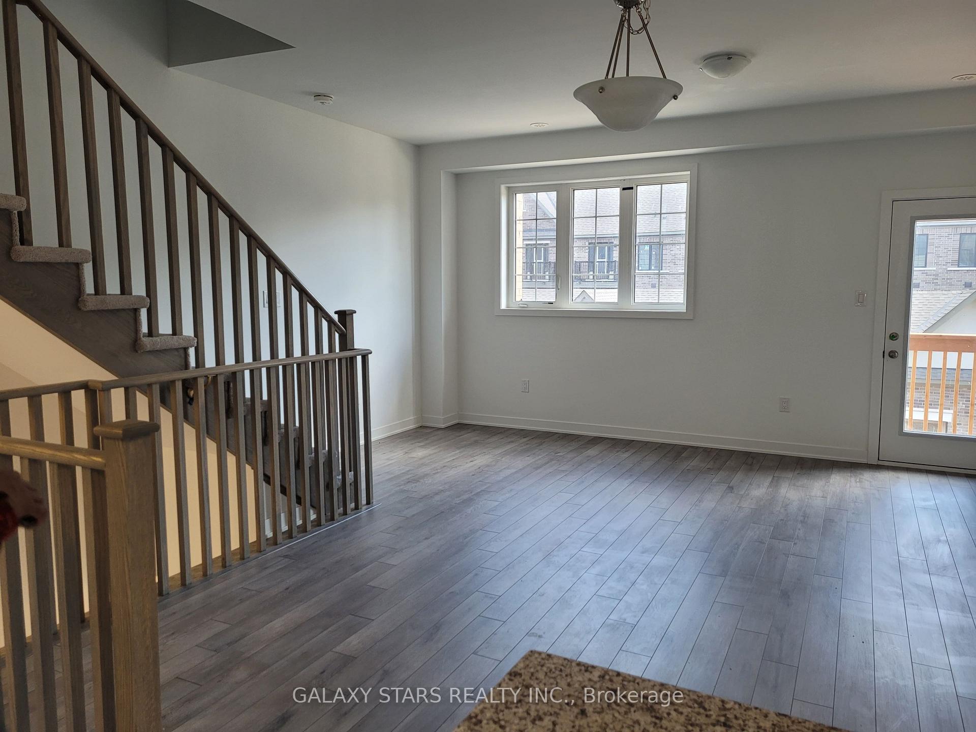 Photo 2 of 50 Selfridge Way, Whitby, Downtown Whitby — HOMEH