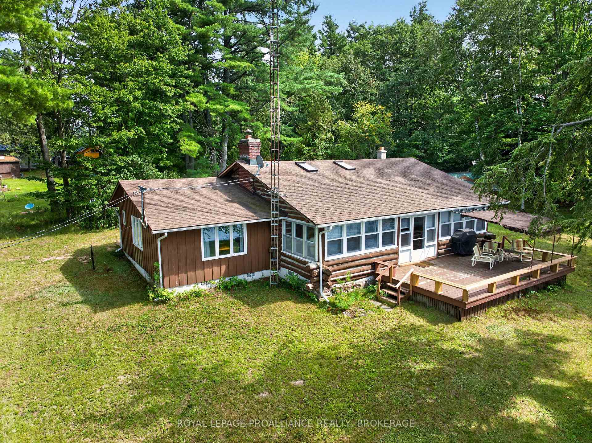 Photo 1 of 37 Barrel Point Road, Rideau Lakes, Rideau Lakes (South Crosby) Twp — HOMEH