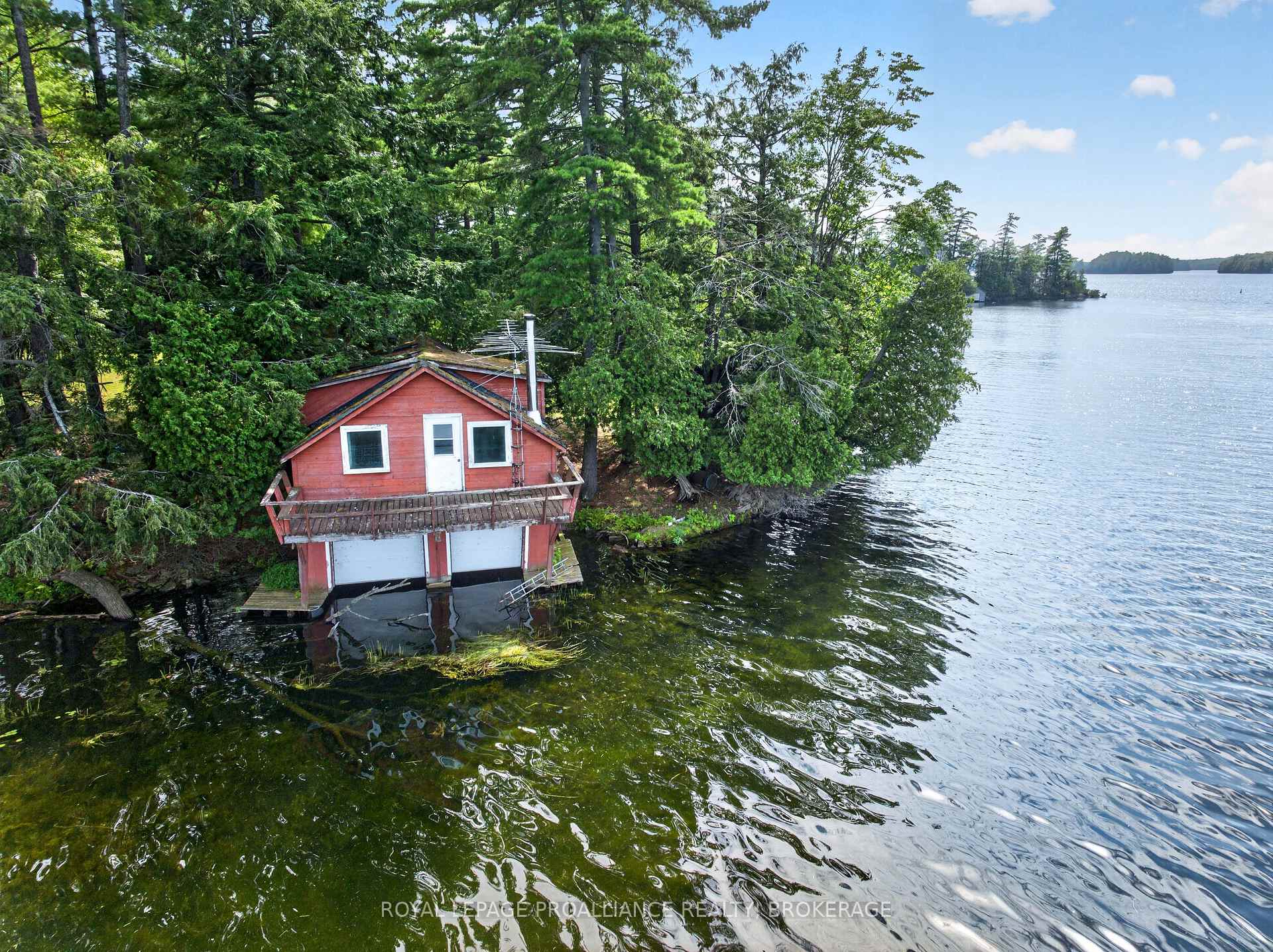 Photo 4 of 37 Barrel Point Road, Rideau Lakes, Rideau Lakes (South Crosby) Twp — HOMEH