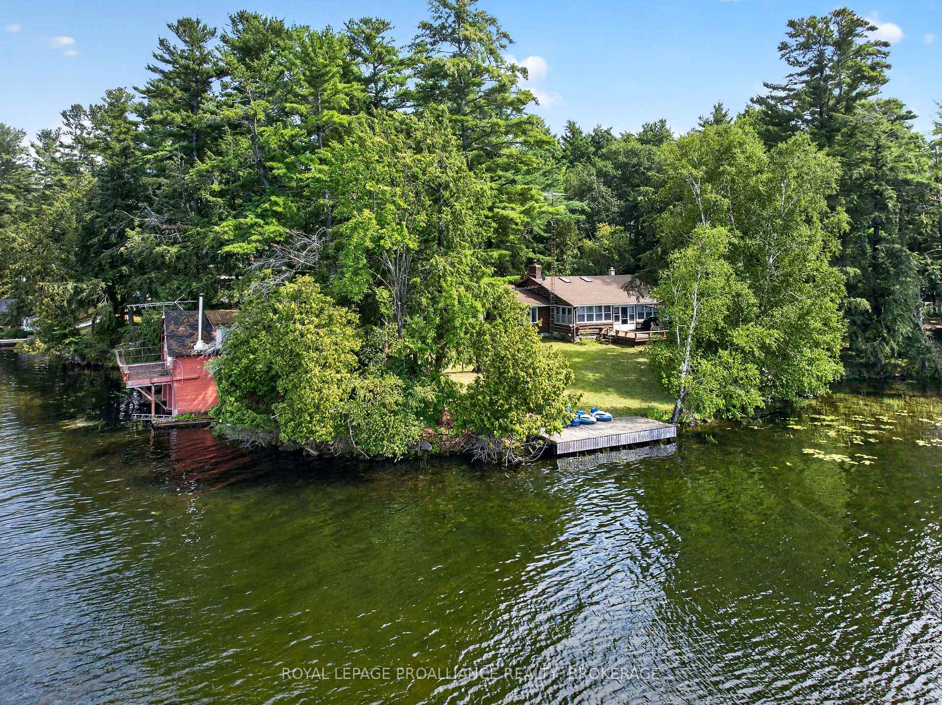 Photo 5 of 37 Barrel Point Road, Rideau Lakes, Rideau Lakes (South Crosby) Twp — HOMEH