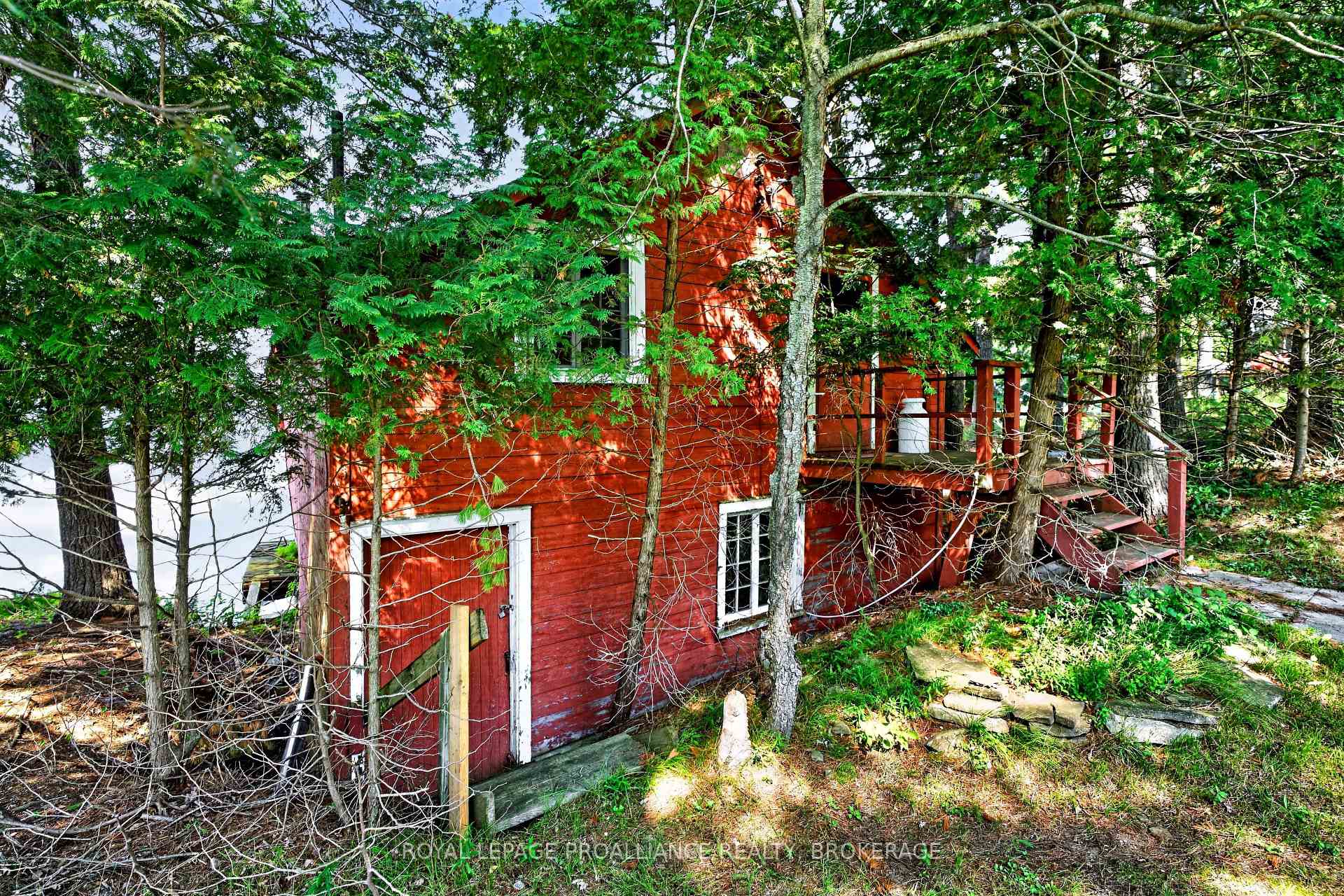 Photo 13 of 37 Barrel Point Road, Rideau Lakes, Rideau Lakes (South Crosby) Twp — HOMEH