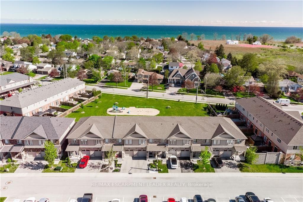 Photo 3 of Unit 43, 380 Lake Street, Grimsby, Grimsby Beach — HOMEH