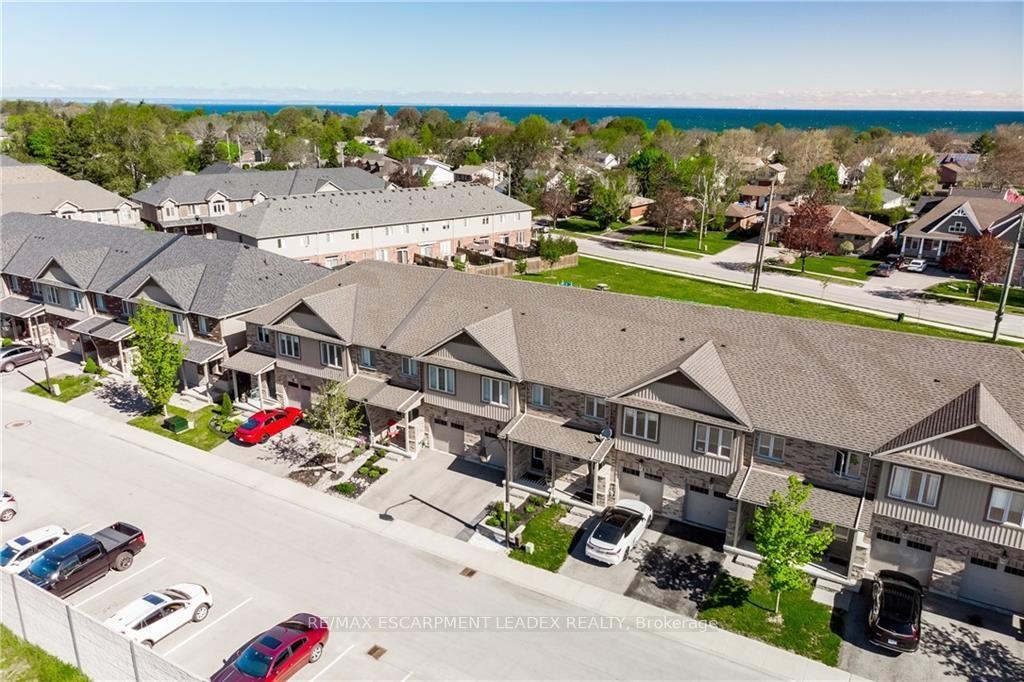 Photo 4 of Unit 43, 380 Lake Street, Grimsby, Grimsby Beach — HOMEH