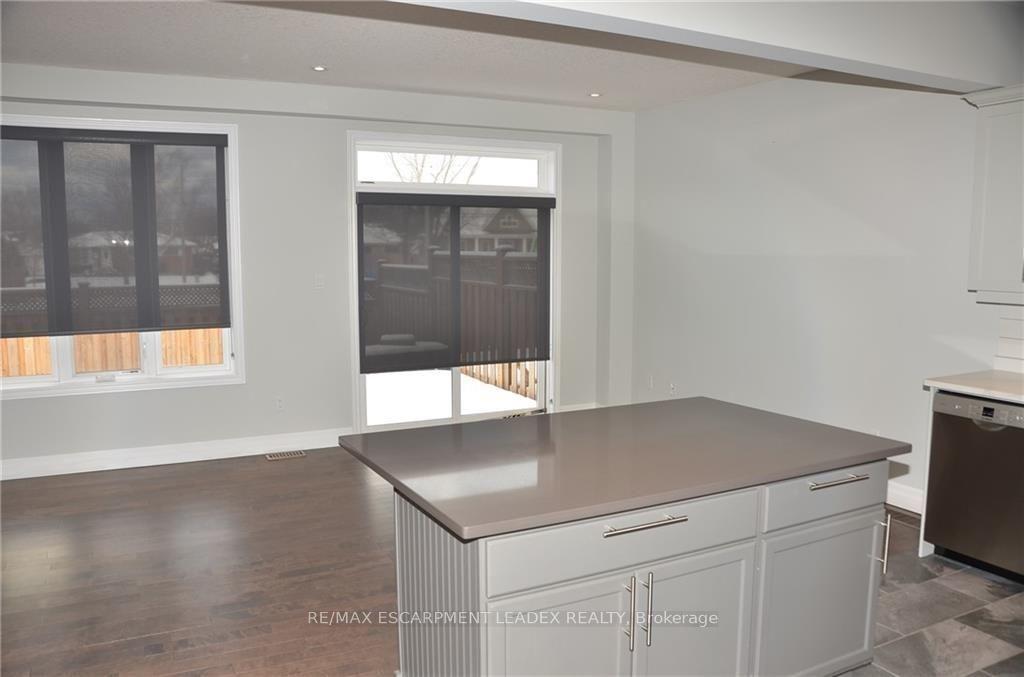 Photo 8 of Unit 43, 380 Lake Street, Grimsby, Grimsby Beach — HOMEH